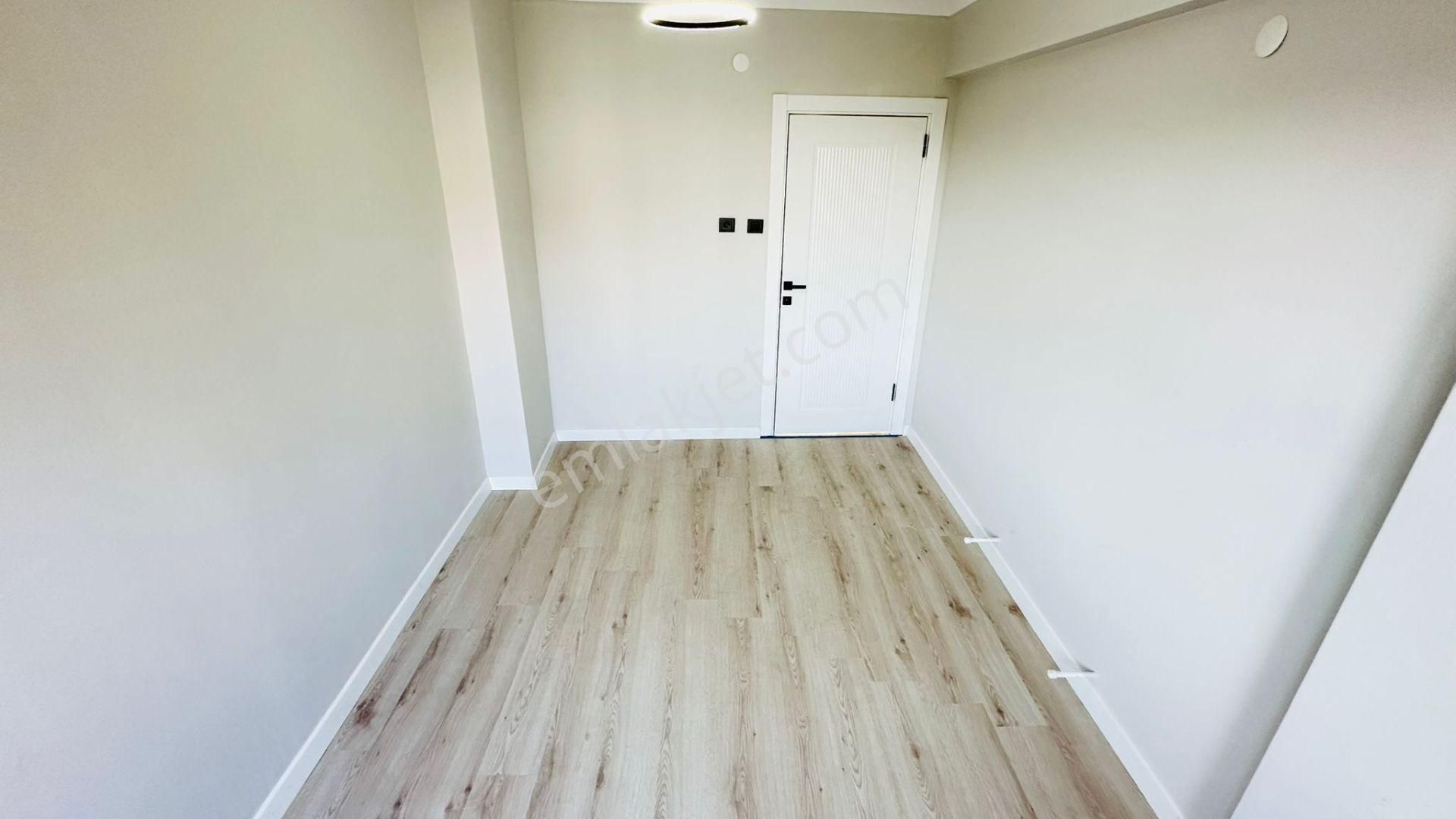 Cantan Emlaktan Akçay İkizçay'da Ara Kat Full Yapılı Ön Cephe Lüks Daire - Görsel 24