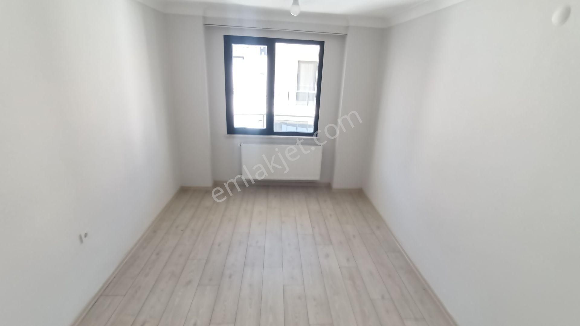 Cantan Emlaktan Akçay İkizçayda Asansörlü 4 Yaşında 1+1 Lüks Daire - Görsel 15