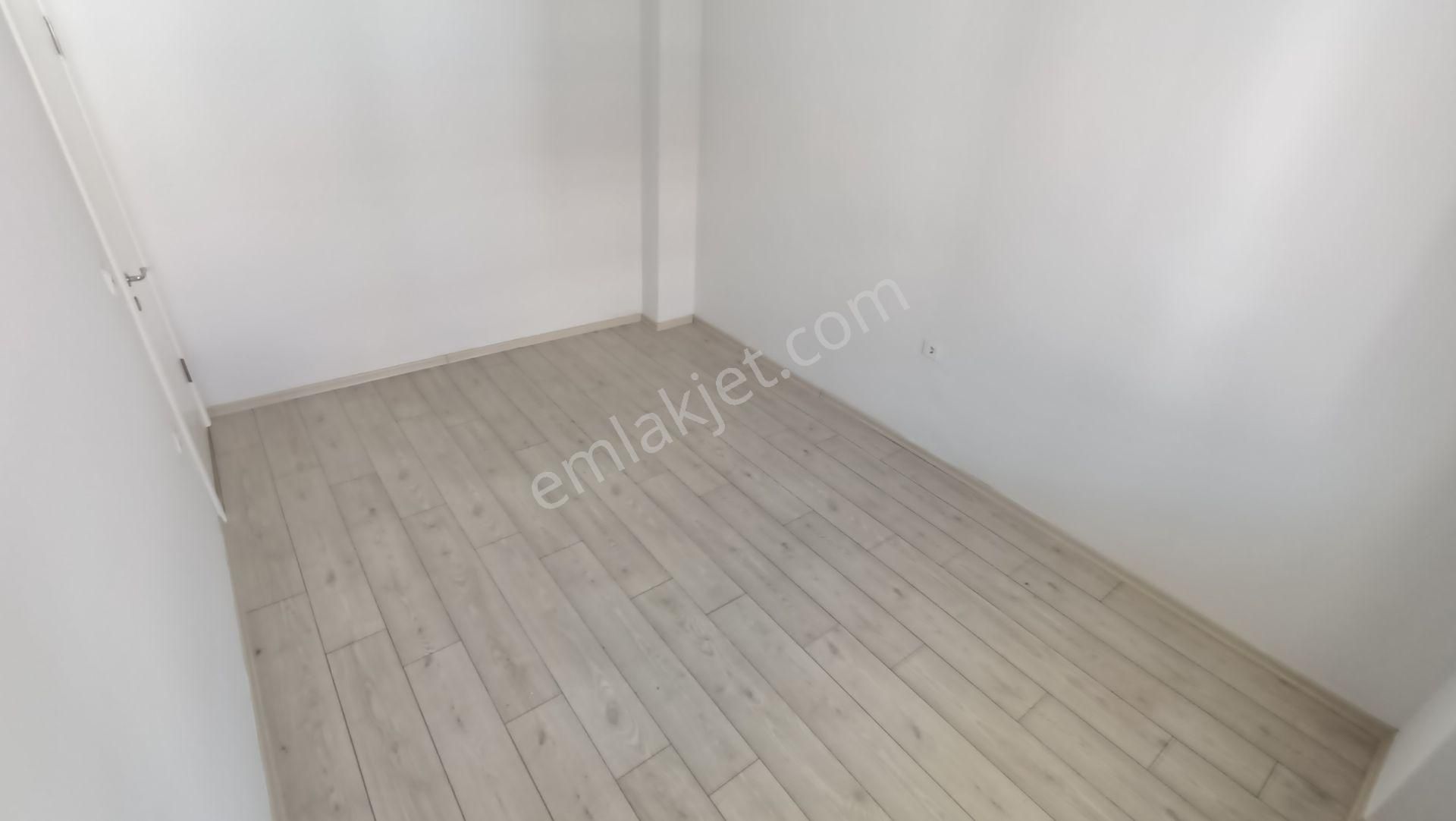 Cantan Emlaktan Akçay İkizçayda Asansörlü 4 Yaşında 1+1 Lüks Daire - Görsel 13