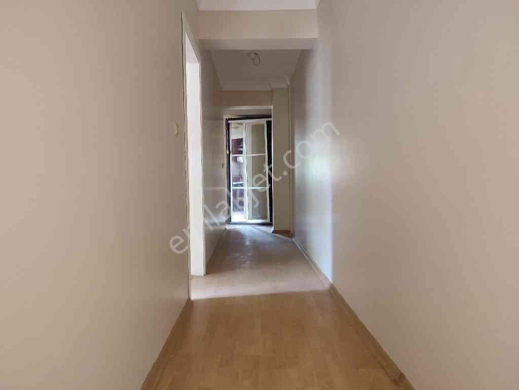 Eyüp Sultan Rami Yeni Mahalle'de 2,5+1 Bahçe Katı Kiralık Daire - Görsel 6