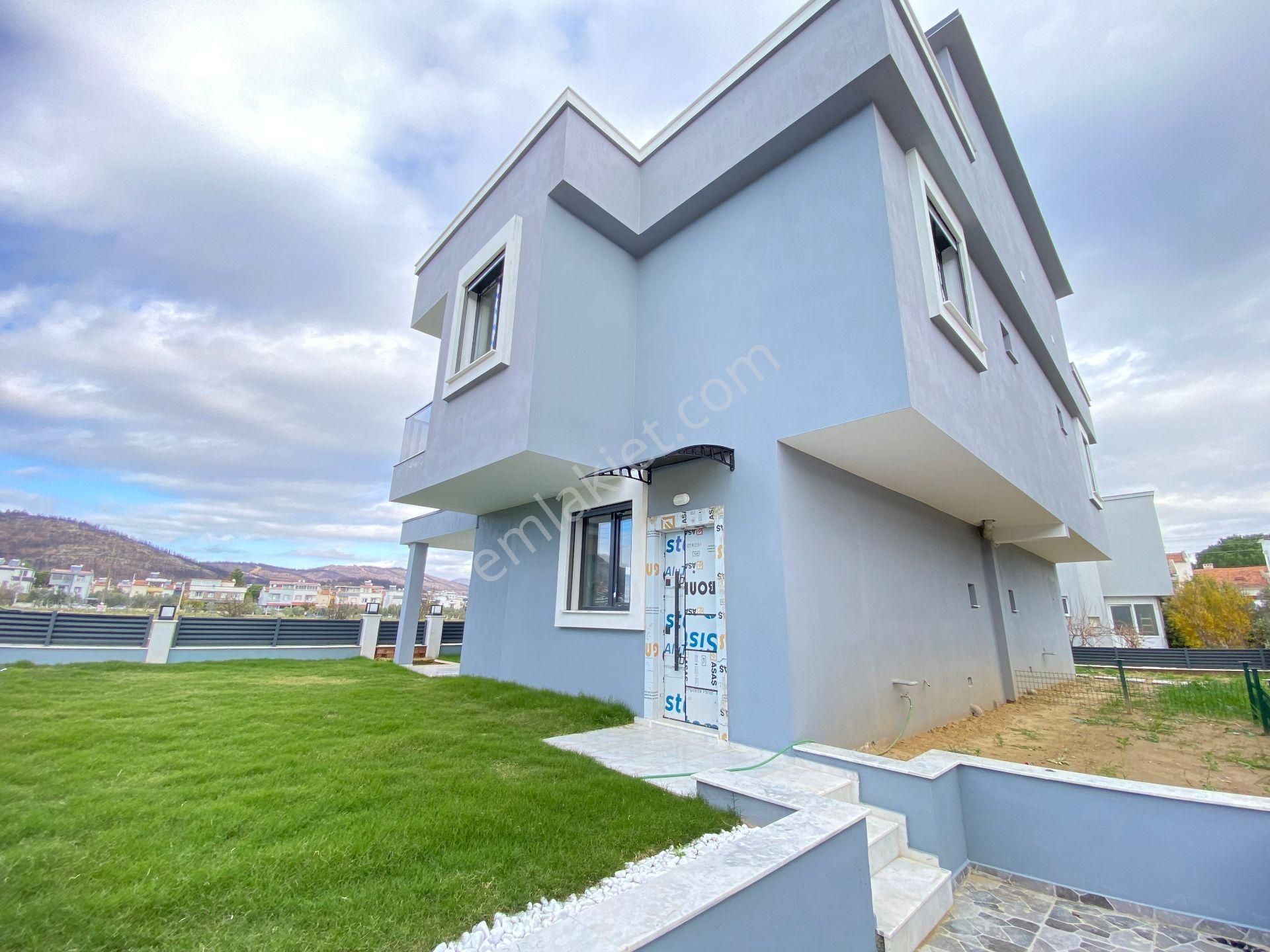 Seferihisar Cumhuriyet’te Denize Yakın, Modern Tasarımlı Köşe 3+1 Villa! - Görsel 2