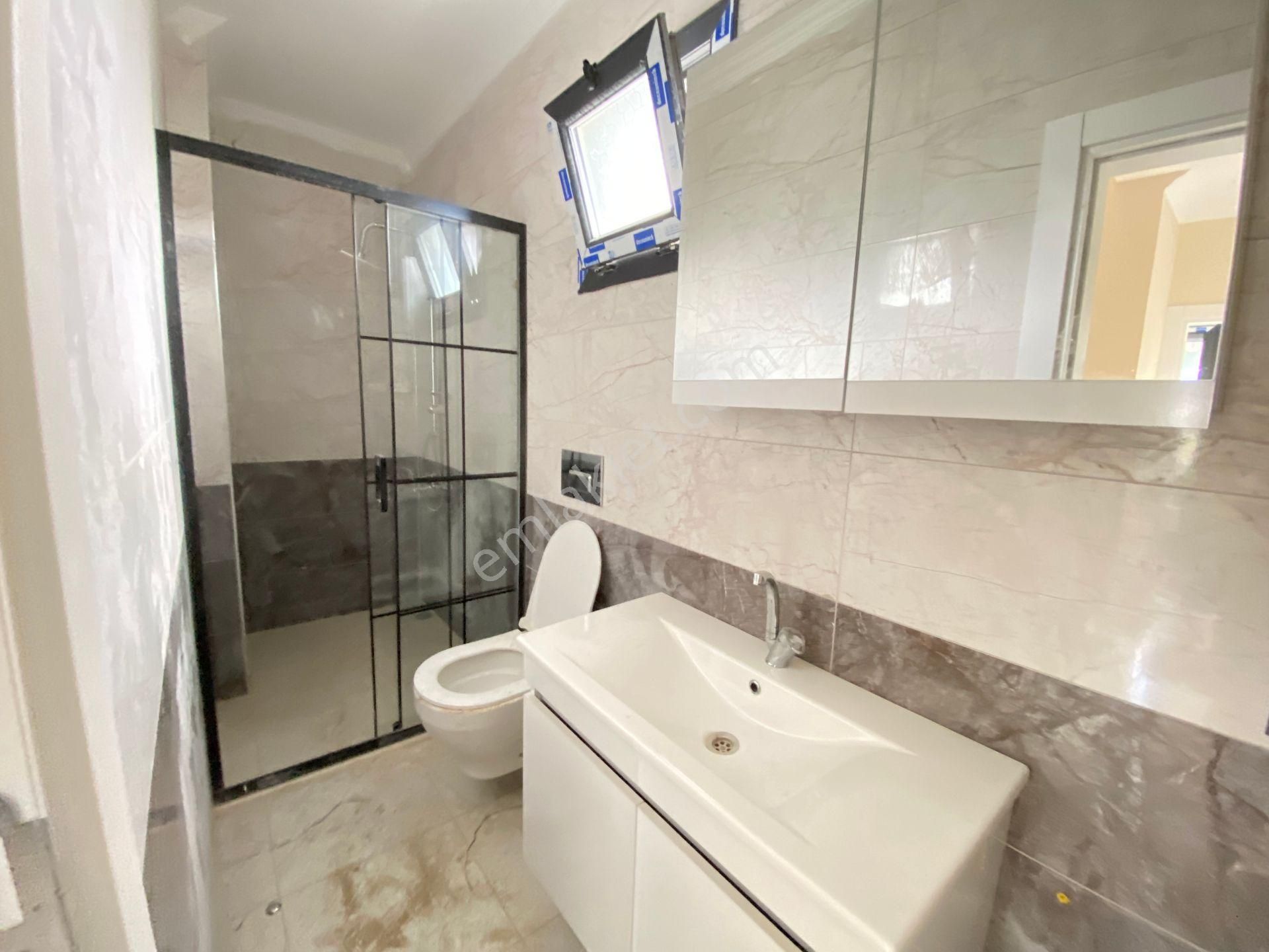 Seferihisar Cumhuriyet’te Denize Yakın, Modern Tasarımlı Köşe 3+1 Villa! - Görsel 18