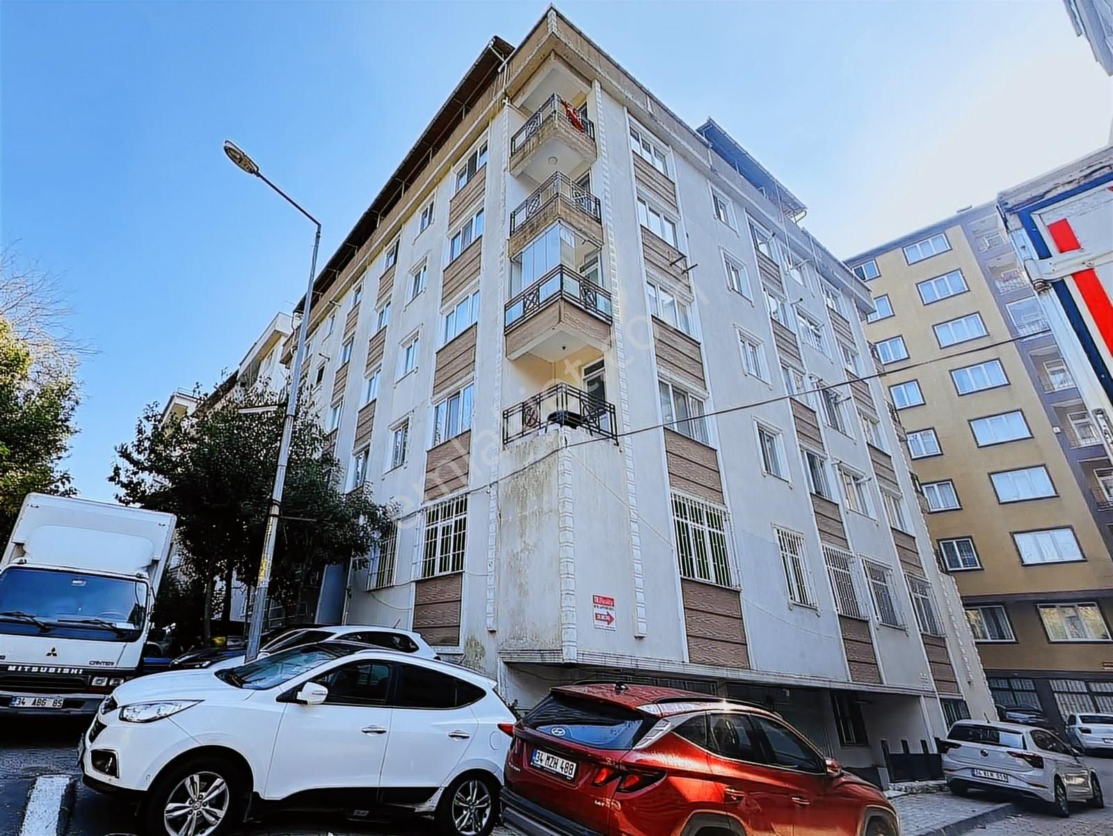 Esentepe Mahallesi'nde Asansörlü Ferah 3+1 125 M² Kiralık Daire