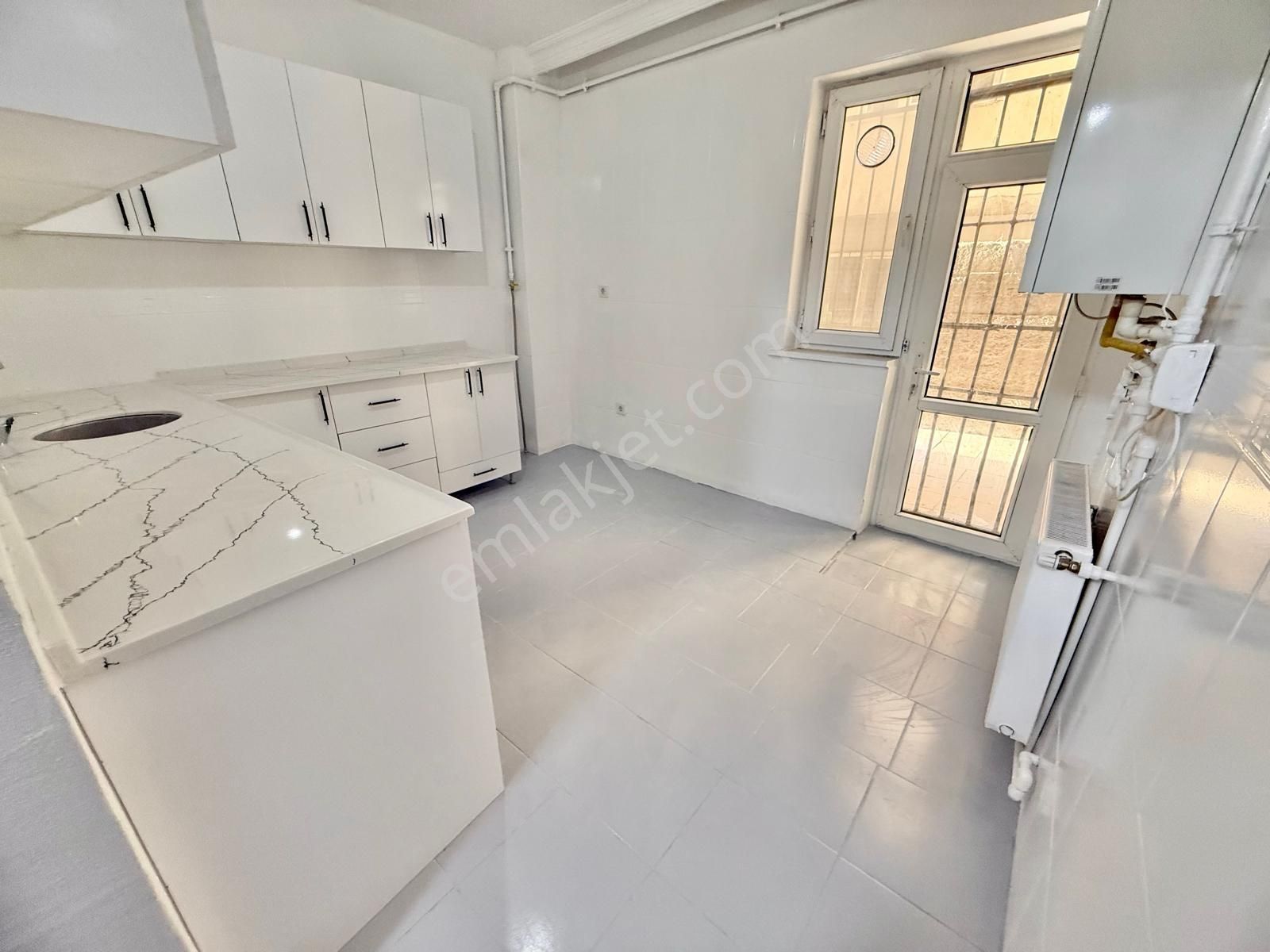 Sultangazi Esentepe'de 3+1 Satılık Bahçe Kat - Görsel 8