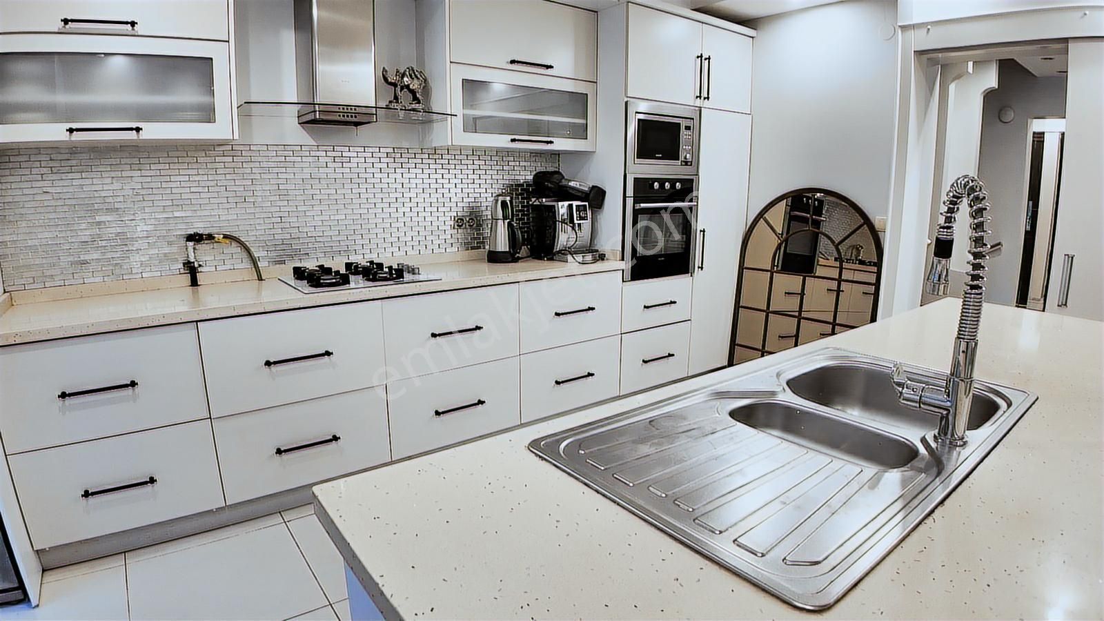 Yeniköy Tahirpaşa Evleri'nde Önü Açık, 5+2 Villa - Görsel 2