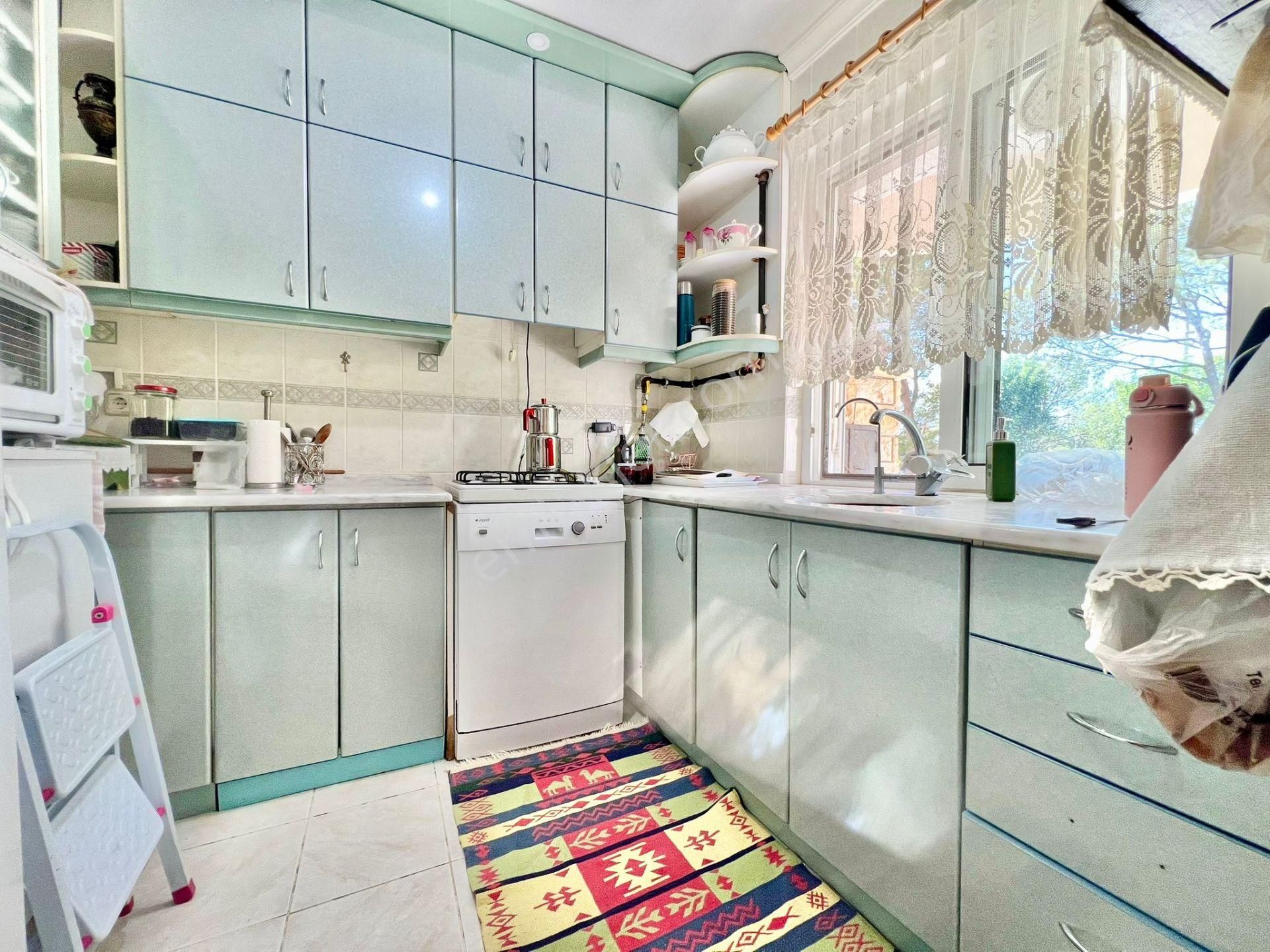 ꧁akçay Ay Emlak'tan꧂burhaniye'de Kendine Ait Havuzlu Geniş Bahçeli Satılık 3+1 Müstakil Villa - Görsel 7