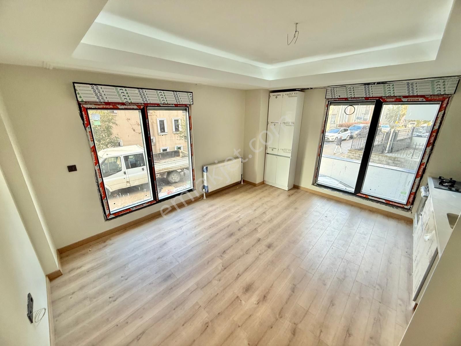 Dikilitaşta Bahçe Kullanım Alanlı Ön Cephe Satılık 1+1 Aire - Görsel 11