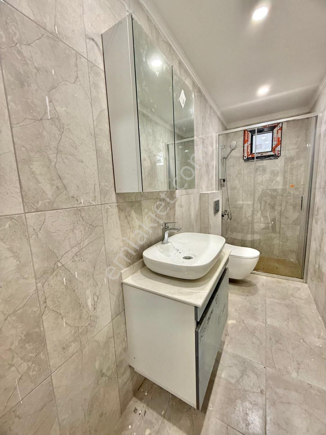 Dikilitaşta Bahçe Kullanım Alanlı Ön Cephe Satılık 1+1 Aire - Görsel 24