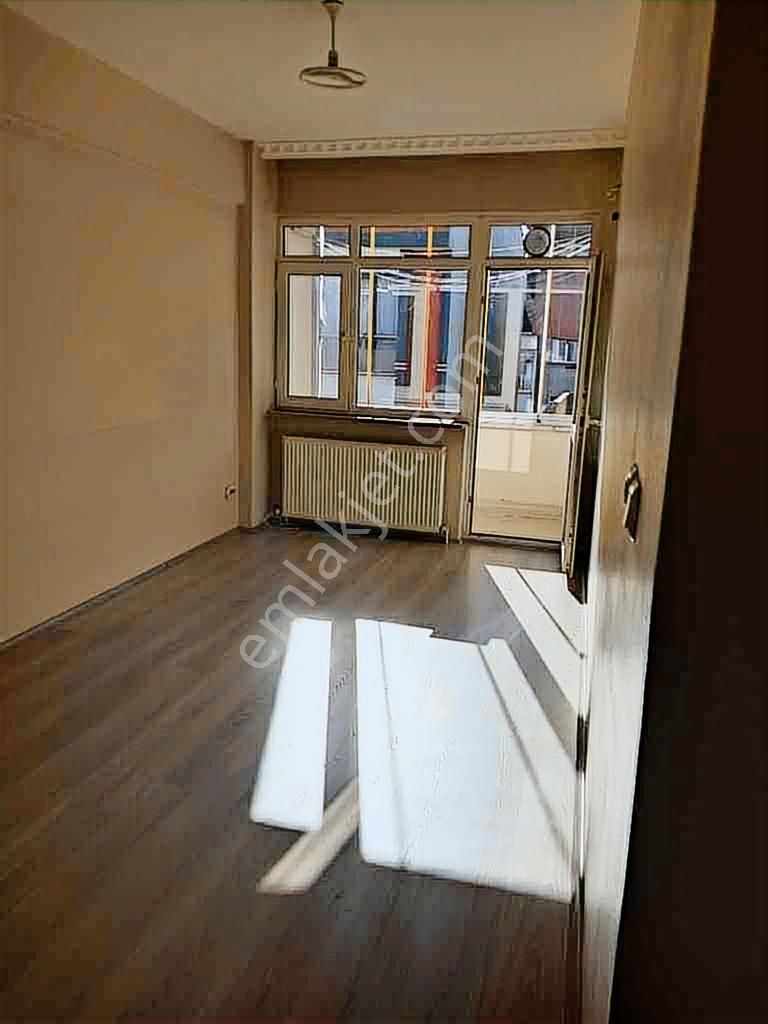 Şemsipaşa Mahallesi'nde Kiralık Ara Kat Daire.. - Görsel 14