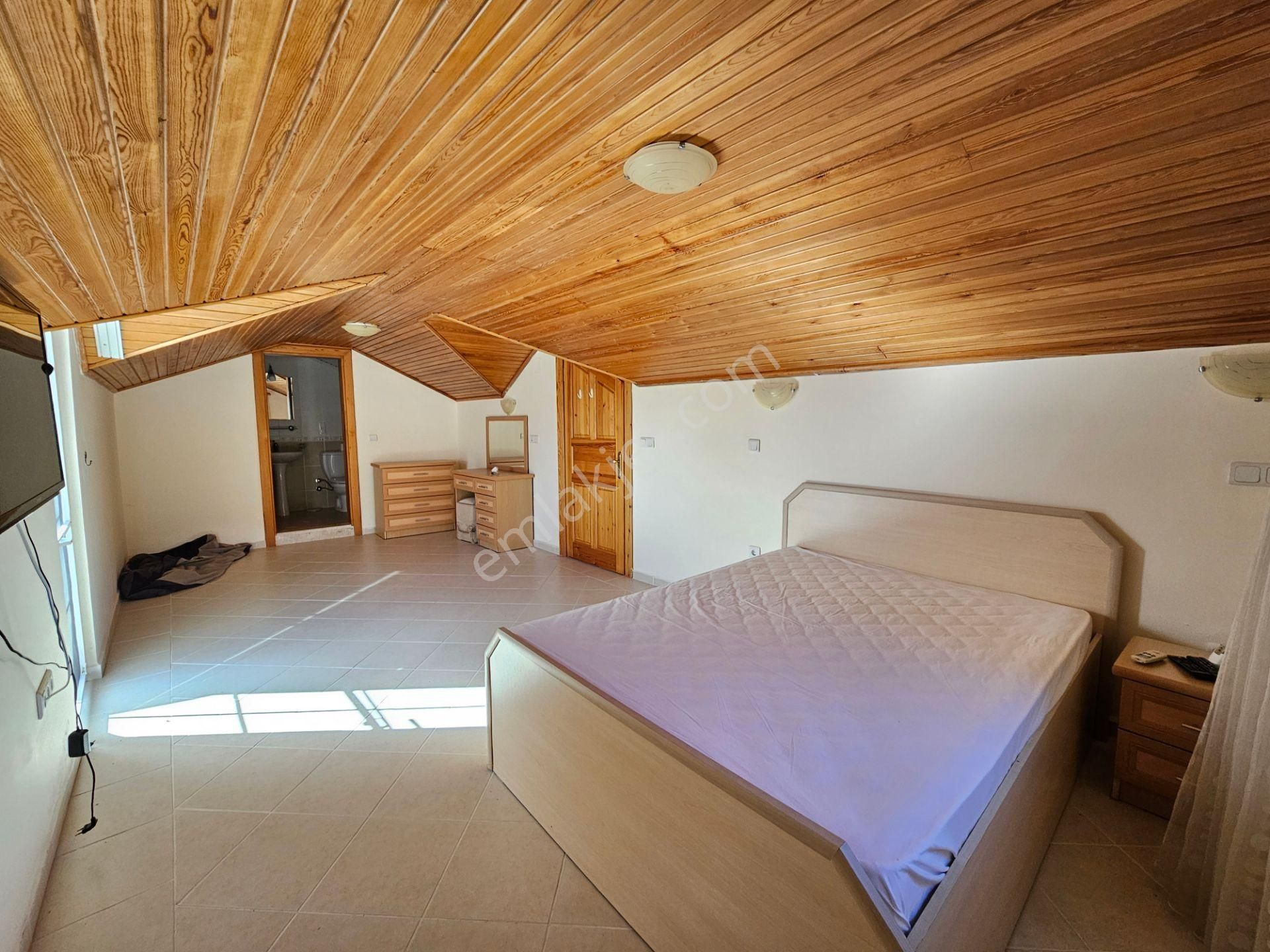 Goldhouse Dan Satılık Villa Doğa İçerisinde Havuzlu Fırsat 5+1 - Görsel 34