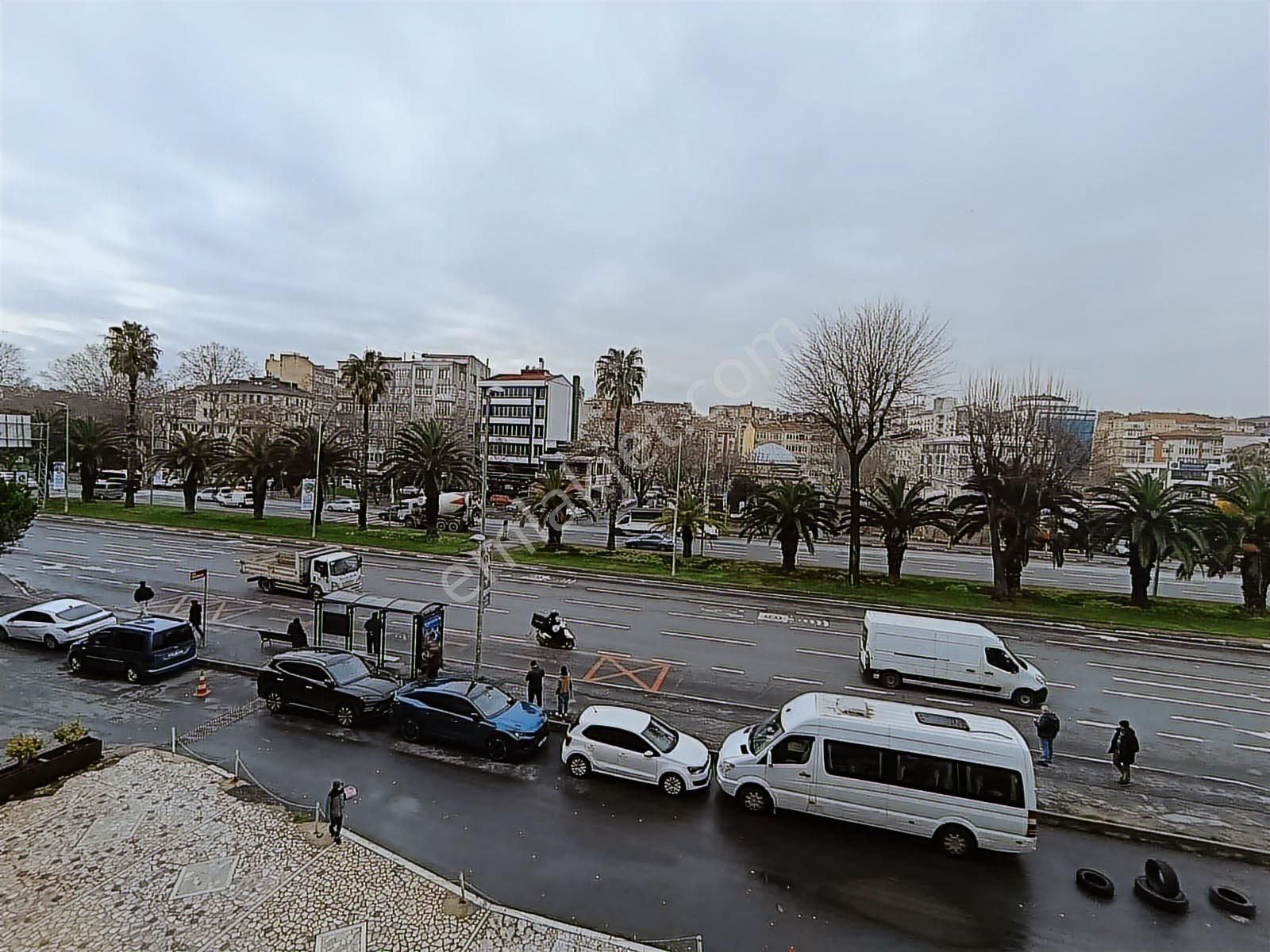 Adnan Menderes Bulvarı'nda Kiralık 3+1 Ofis - Görsel 2