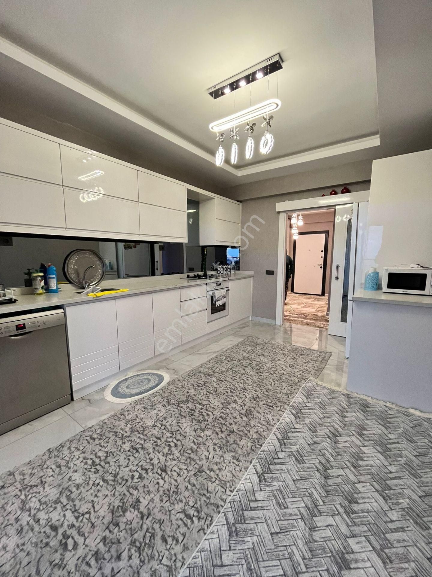Millioğlu İnşaat'tan Beykent'te 3,5+1 Satılık Daire - Görsel 3
