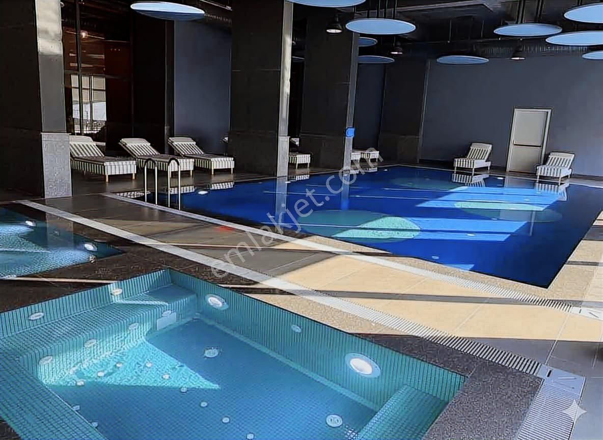 Remax'tan Çengelköy Dosso Dossi'de Ferah Bahçeli Kiralık Dubleks - Görsel 35