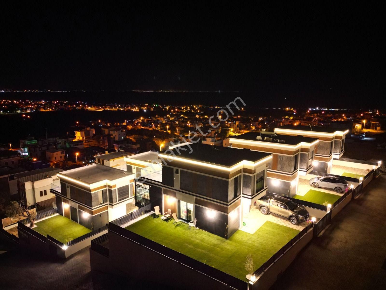 Seferihisar’atatürk Mahallesi’de Elektrikli Araç Şarj İstasyonlu Full Deniz Manzaralı Akıllı Villa - Görsel 5