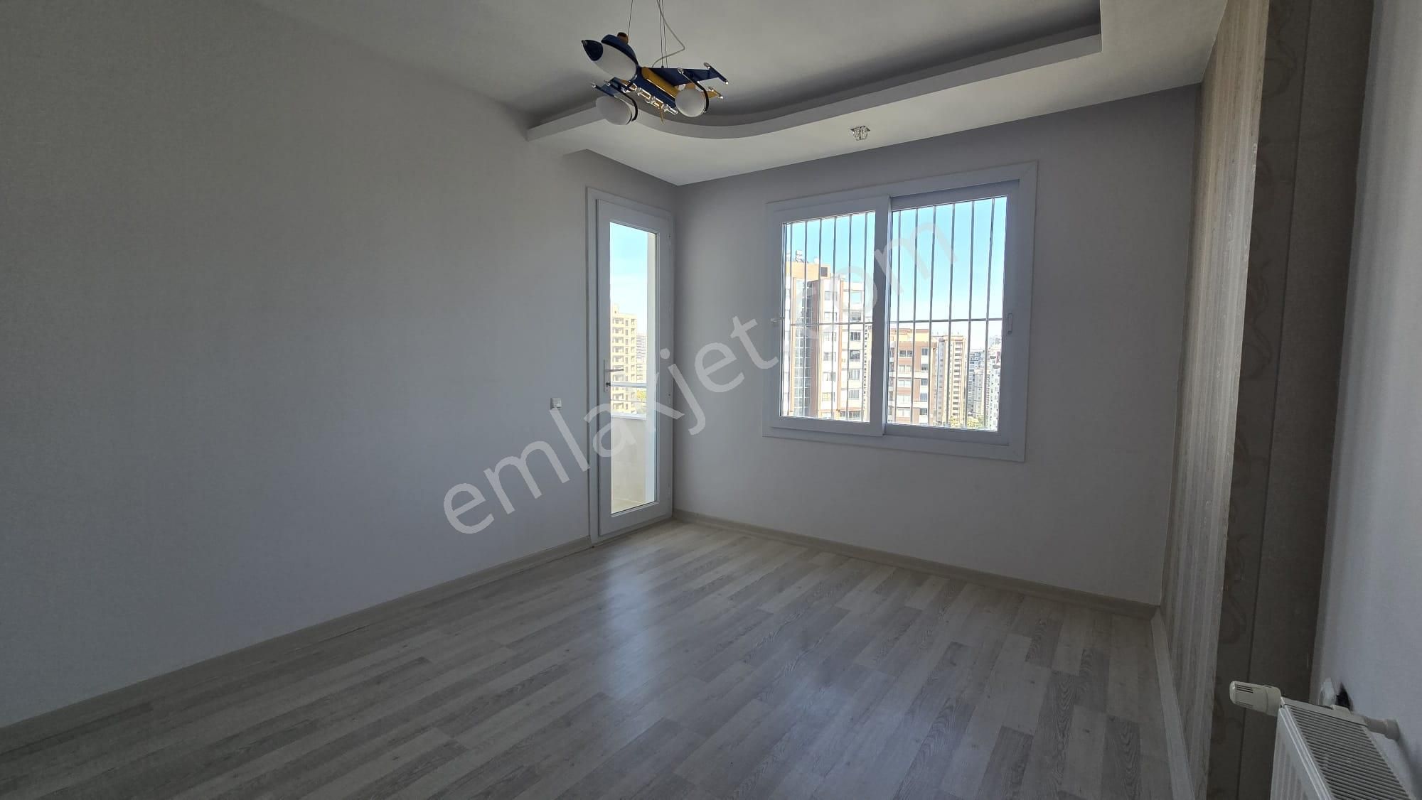 Arve'den İyi Lokasyon,geniş Site İçi Havuzlu,manzaralı 4+1 Daire - Görsel 24