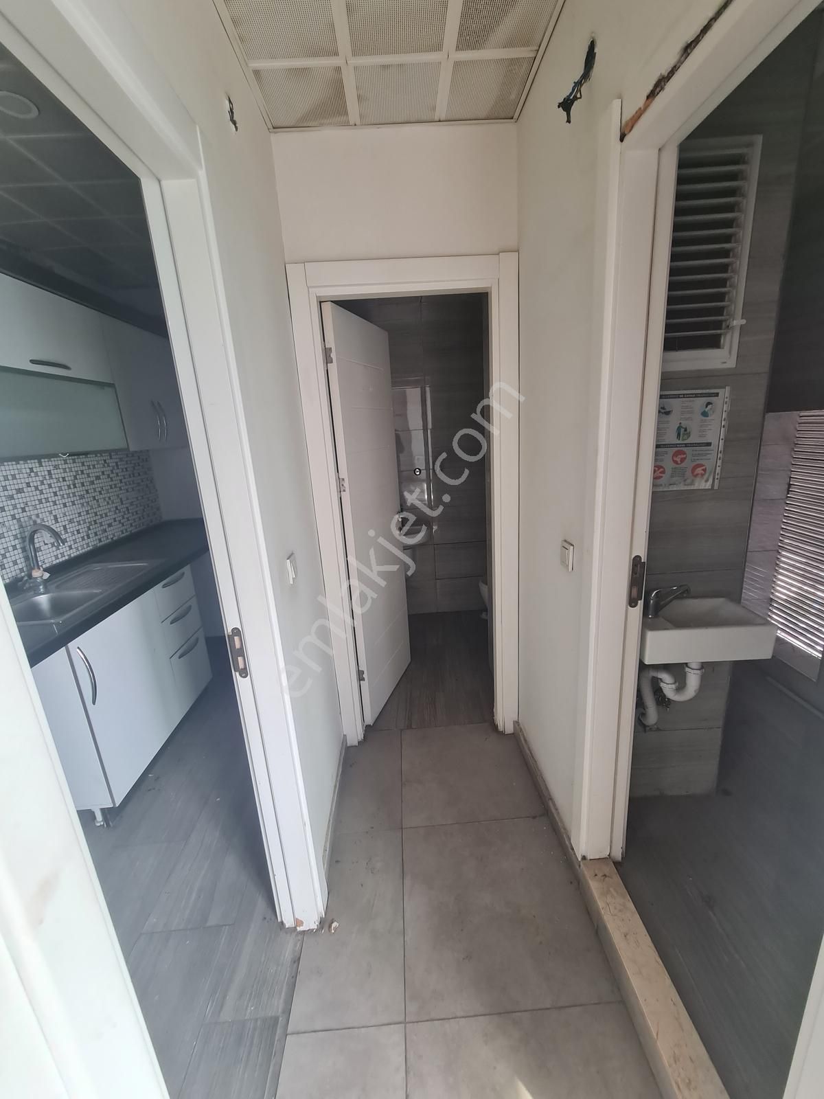Remax Live-belediye Karşısı Plaza'da Kiralık 400 M2 Tam Kat - Görsel 8