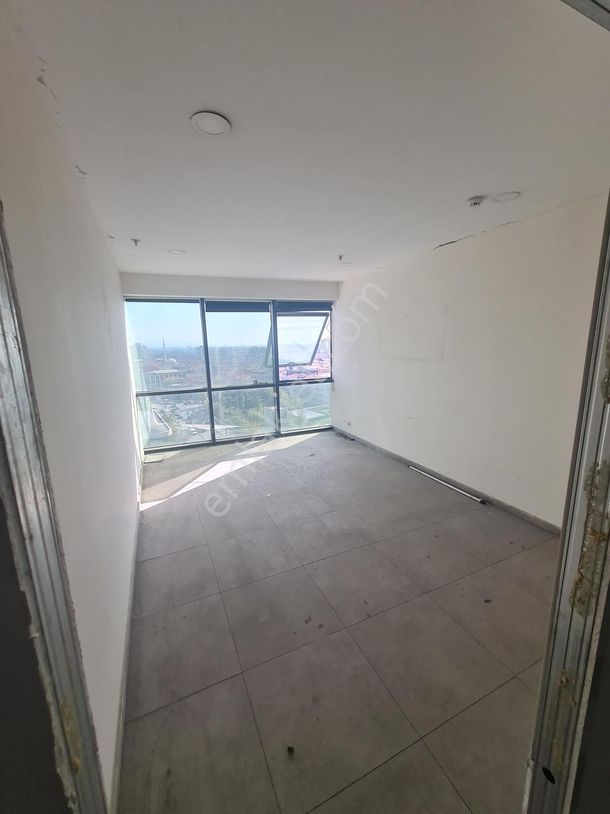 Remax Live-belediye Karşısı Plaza'da Kiralık 400 M2 Tam Kat - Görsel 13