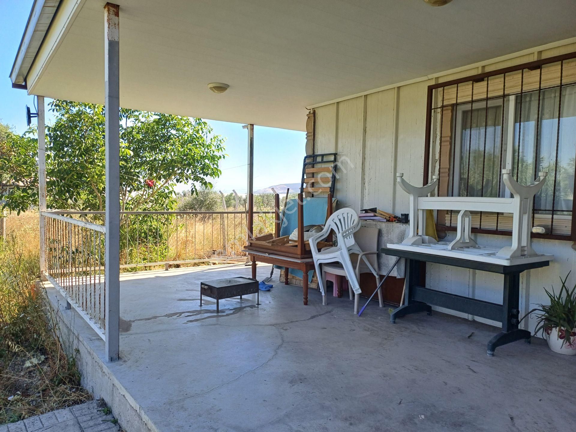 İzmir Menderes Çilemede Ulaşım Önünde 1+1 Evi Elektrik Su Abonelikleri 900 M2 Arsa - Görsel 5