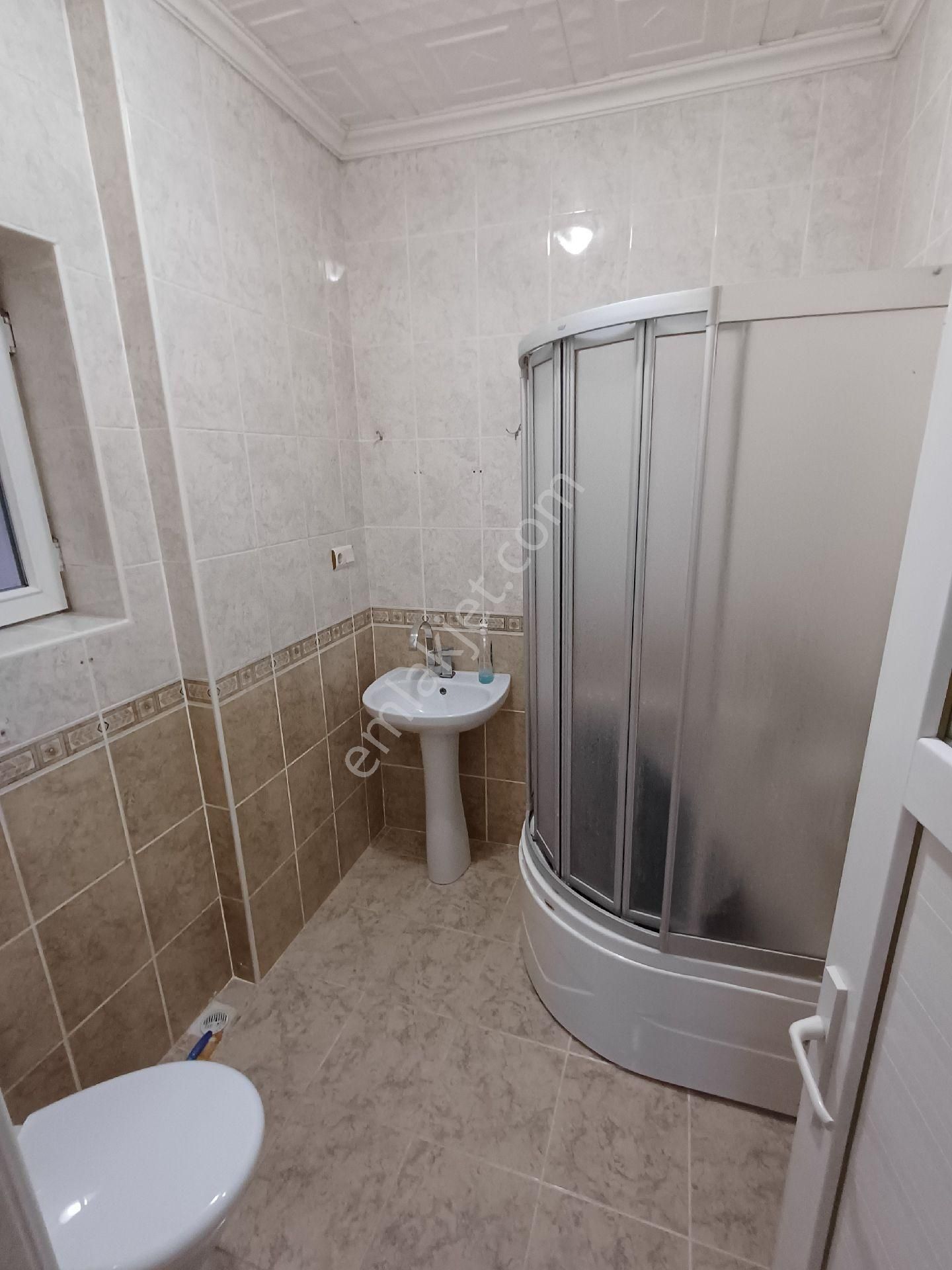 Gazi Caddesi Cephe 2.kat 2+1 Kat - Görsel 7