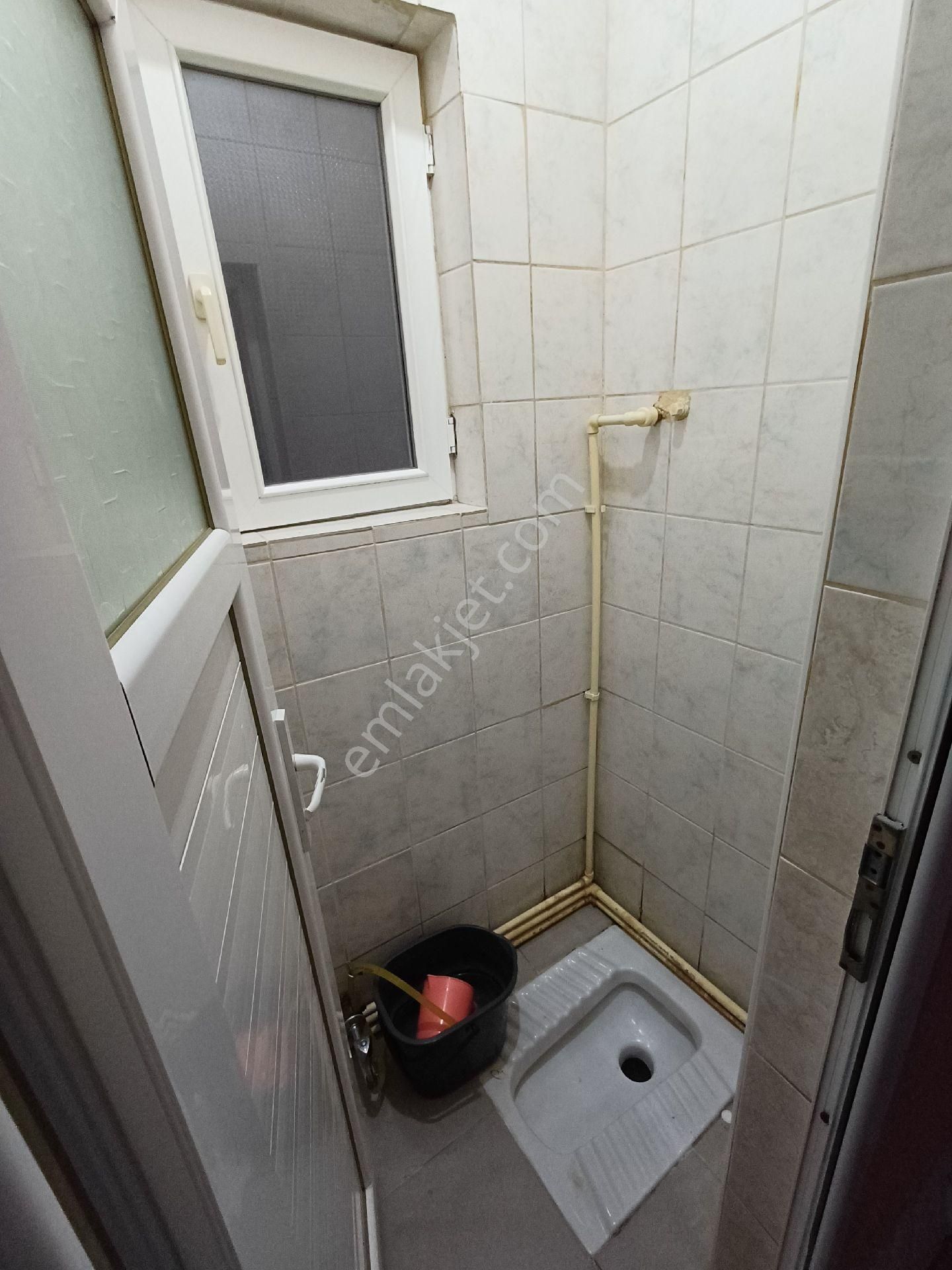 Gazi Caddesi Cephe 2.kat 2+1 Kat - Görsel 6