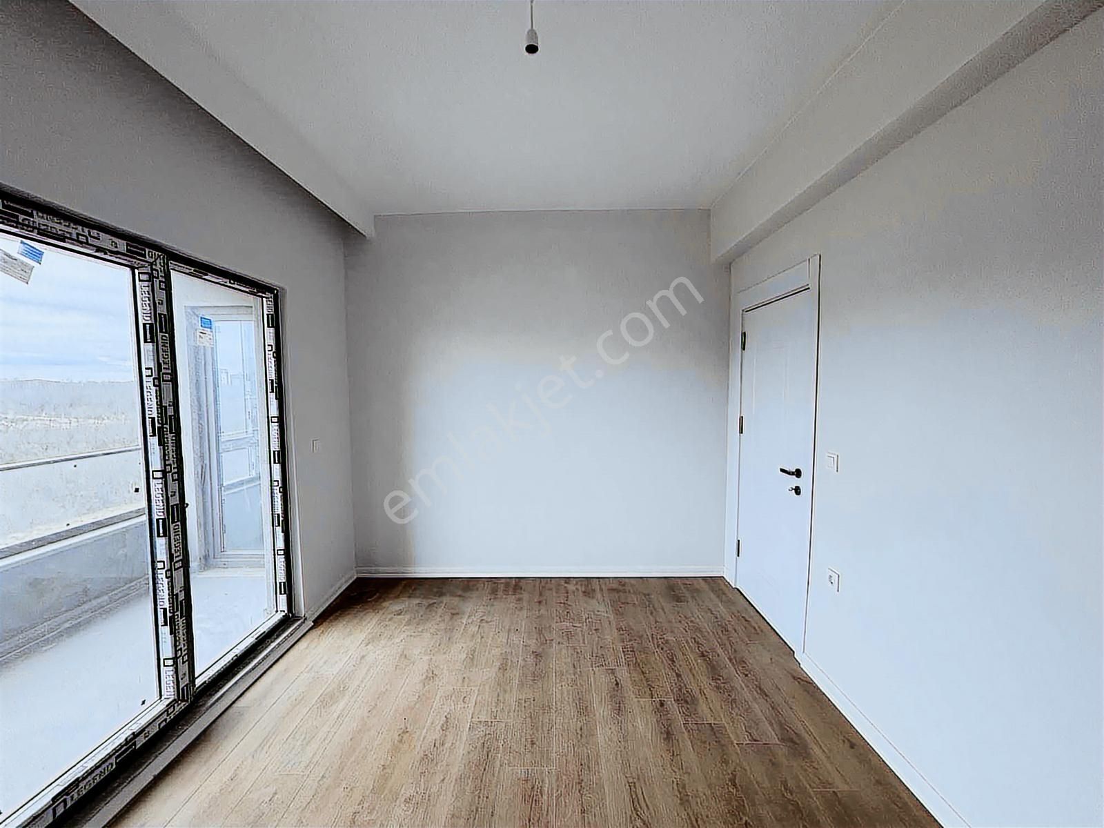 Fa Özbir'den Cumhuriyette Lüx Site İçi Orman Manzaralı Arakat2+1 - Görsel 27