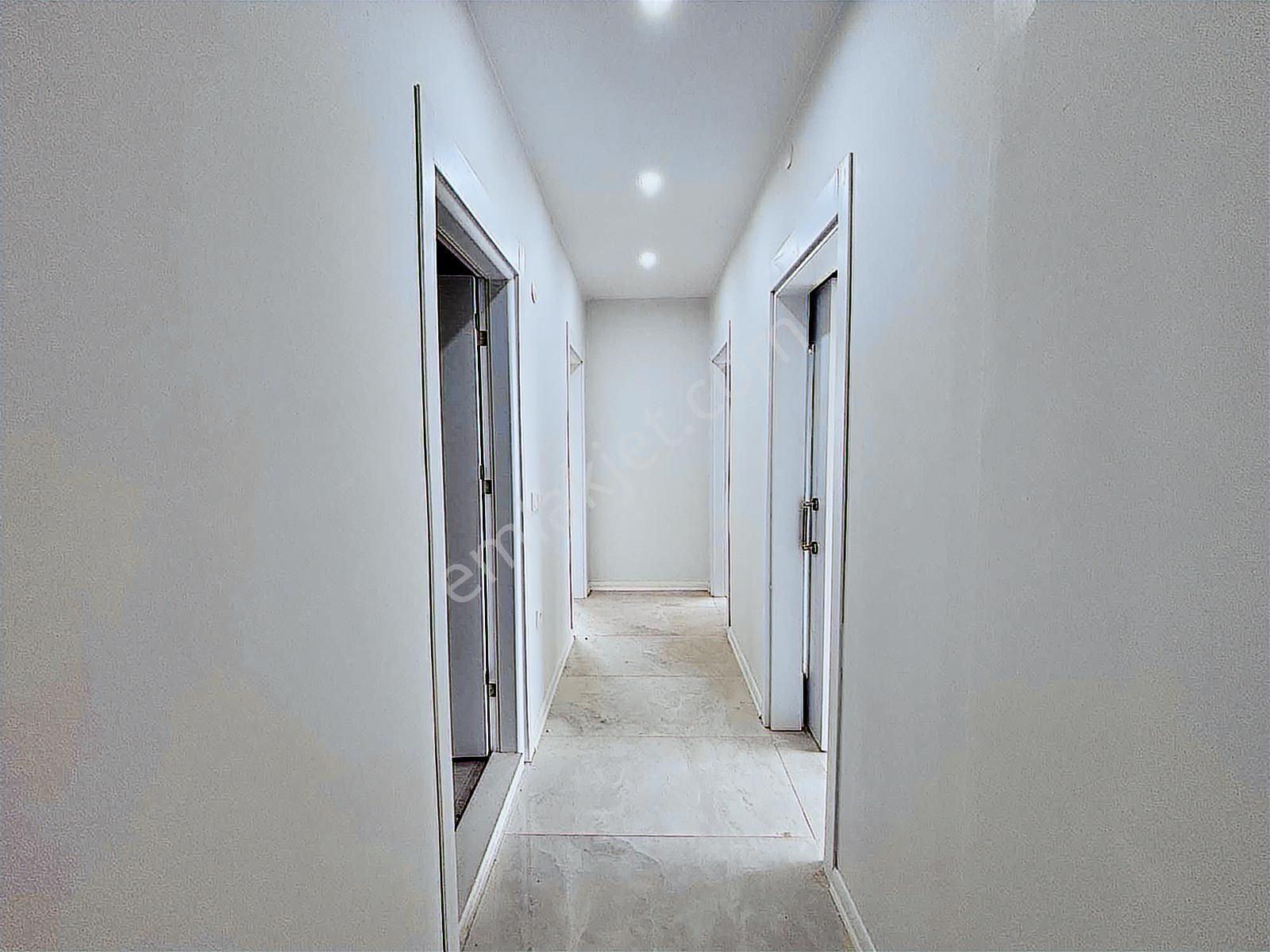 Fa Özbir'den Cumhuriyette Lüx Site İçi Orman Manzaralı Arakat2+1 - Görsel 35