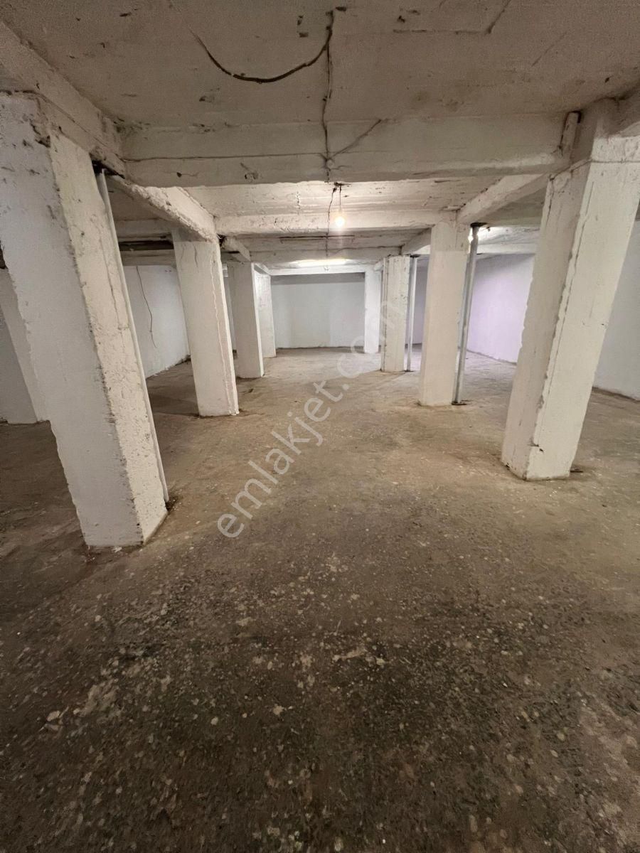 Topkapi Mah 850m2 2 Katli 3 Girisli Dukkan - Görsel 12