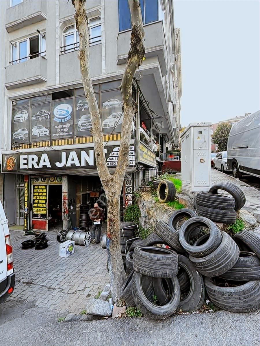 Gazıosmanpaşa'da Köşe Başında Satılık Dükkan - Görsel 3