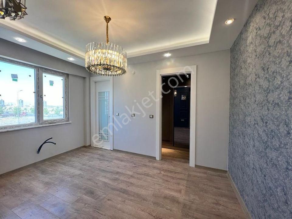 Elisa Gyo// Beyazşehir De Özel Yapsat 3+0 Ara Kat Güney Cephe Lüx Sıfır Teslim Satılık Daire - Görsel 23