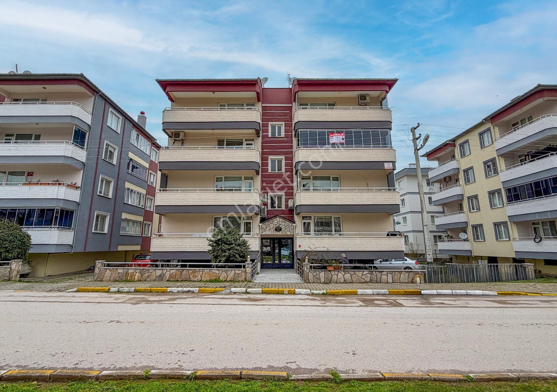 Era Söz Den Paşaalanı Mahallesinde Kiralık Ara Kat 3+1 Daire