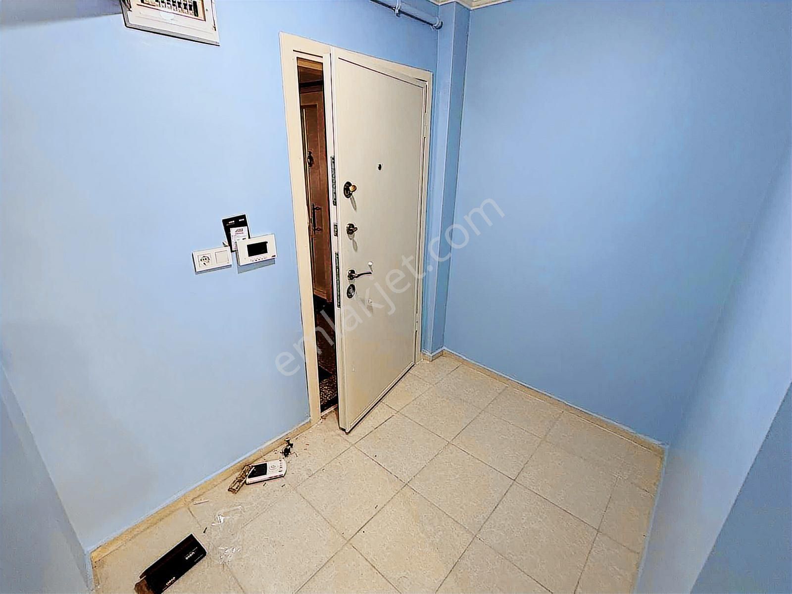 Ramı Cuma Mahallesinde Kiralık 2+1 Daire Temiz Ve Masrafsız - Görsel 11