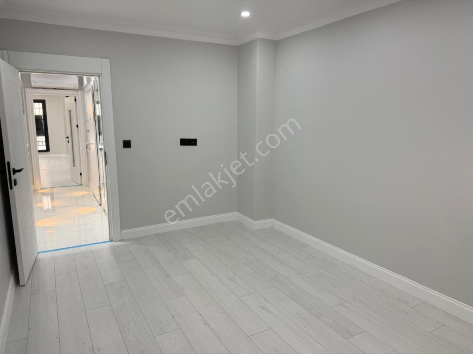 Kükköy Duygu Hastahanesine Yakın Oturuma Hazır Sıfır Daire - Görsel 27