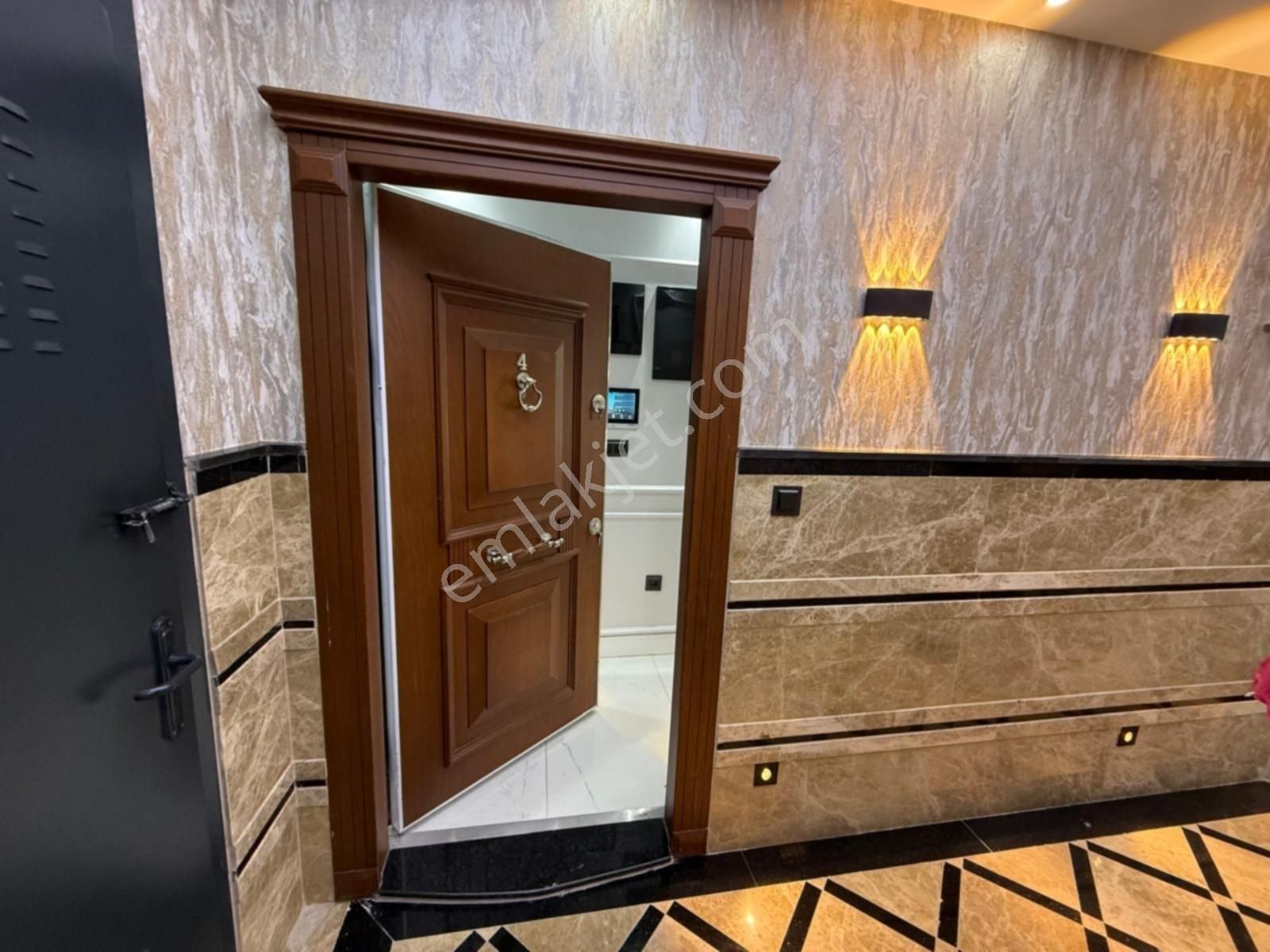 Kükköy Duygu Hastahanesine Yakın Oturuma Hazır Sıfır Daire - Görsel 9