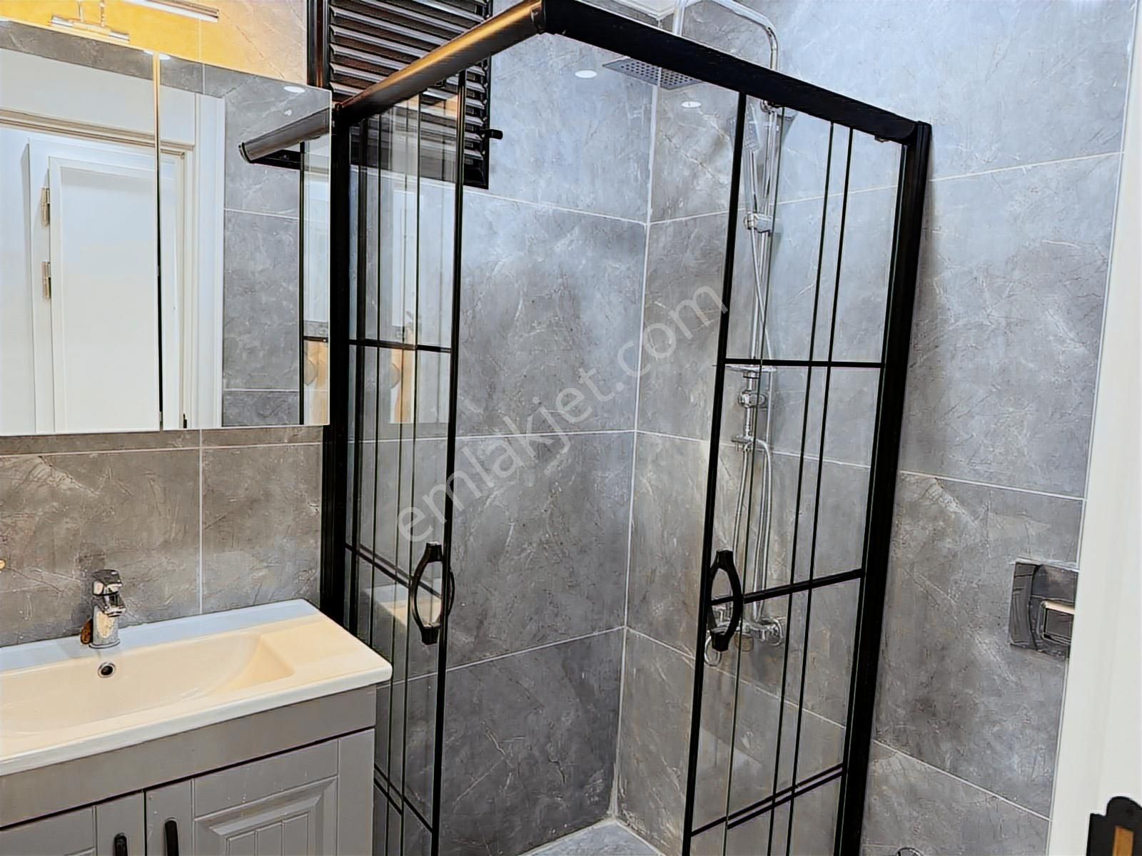 Kükköy Duygu Hastahanesine Yakın Oturuma Hazır Sıfır Daire - Görsel 17