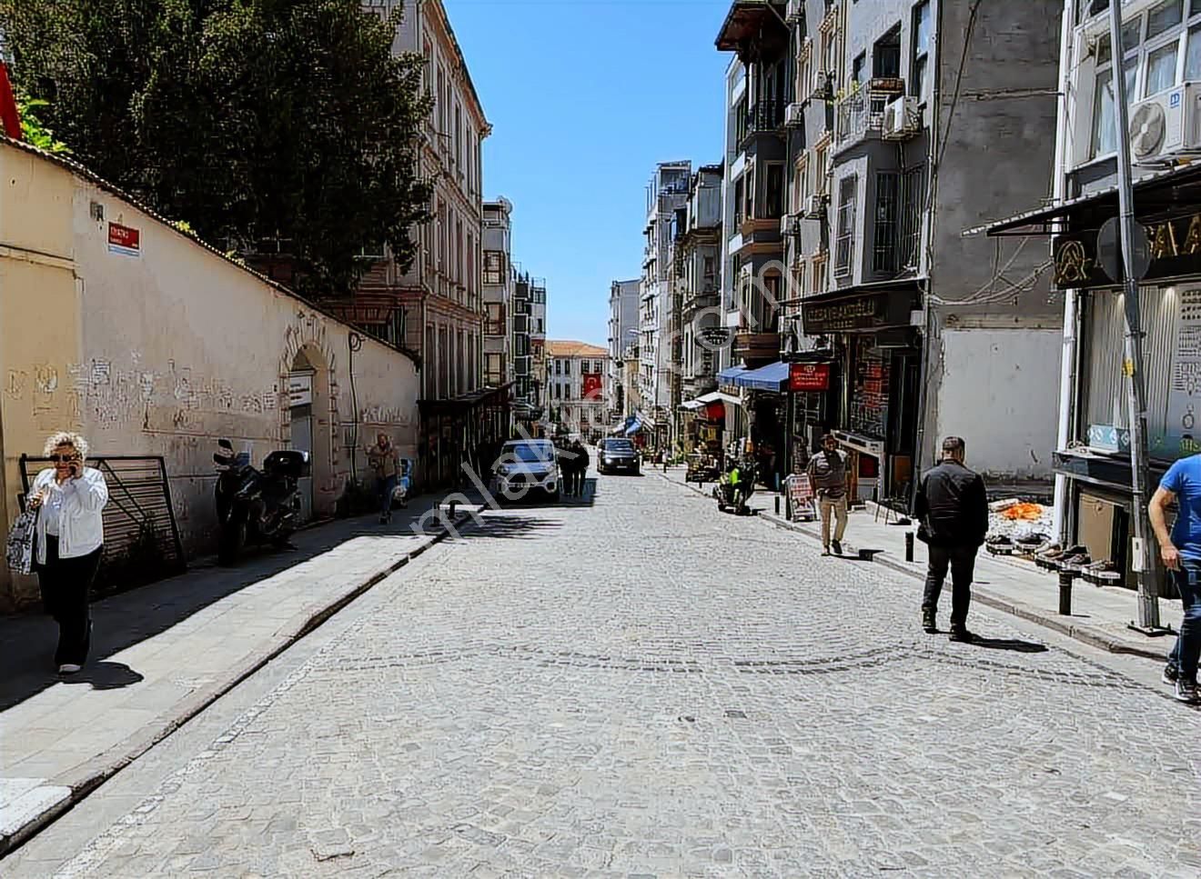 Beyazıt Meydanına Yürüme Mesafesınde 9.50 İmarlı Yatırımlık Bına - Görsel 7