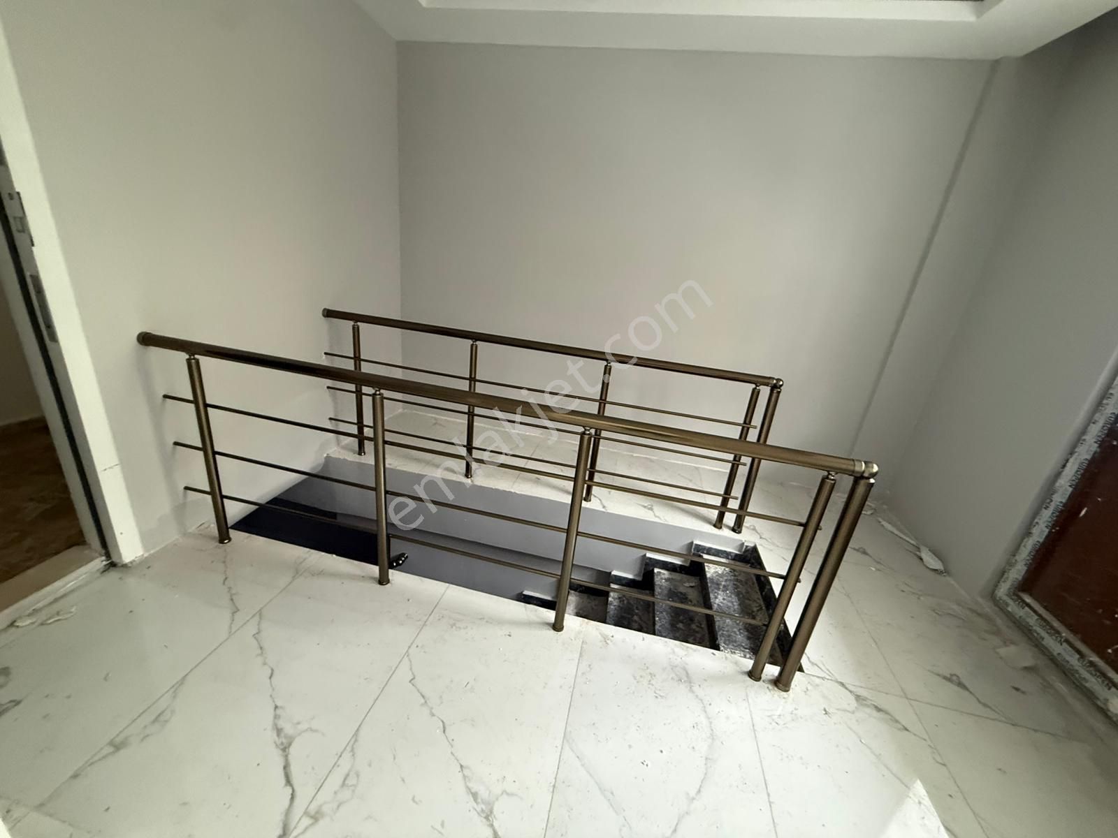 Remax Palast'tan İzmit Turgut Mah. 3+1 Satılık Daire - Görsel 6