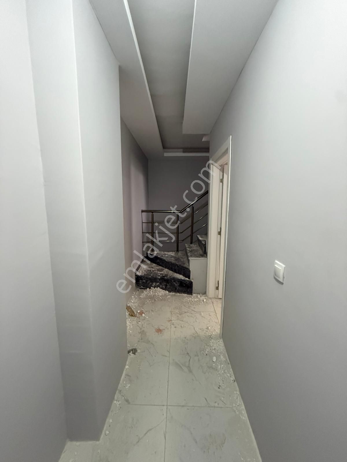 Remax Palast'tan İzmit Turgut Mah. 3+1 Satılık Daire - Görsel 2
