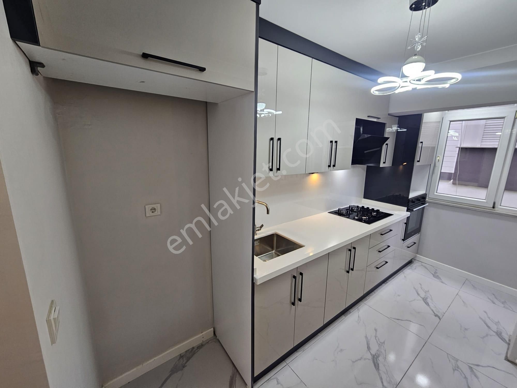 Cantan Emlaktan Akçay Merkezde Yeni Yapılı 2+1 Lüks Tasarım Mutfaklı Fırsat Daire - Görsel 2