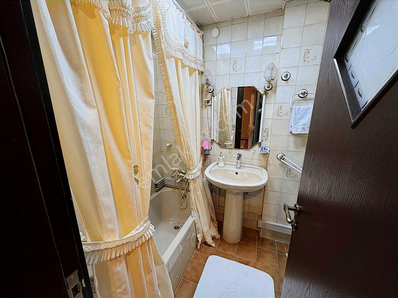 Yenımahallede Satılık Teraslı Dubleks 3+2 - Görsel 22