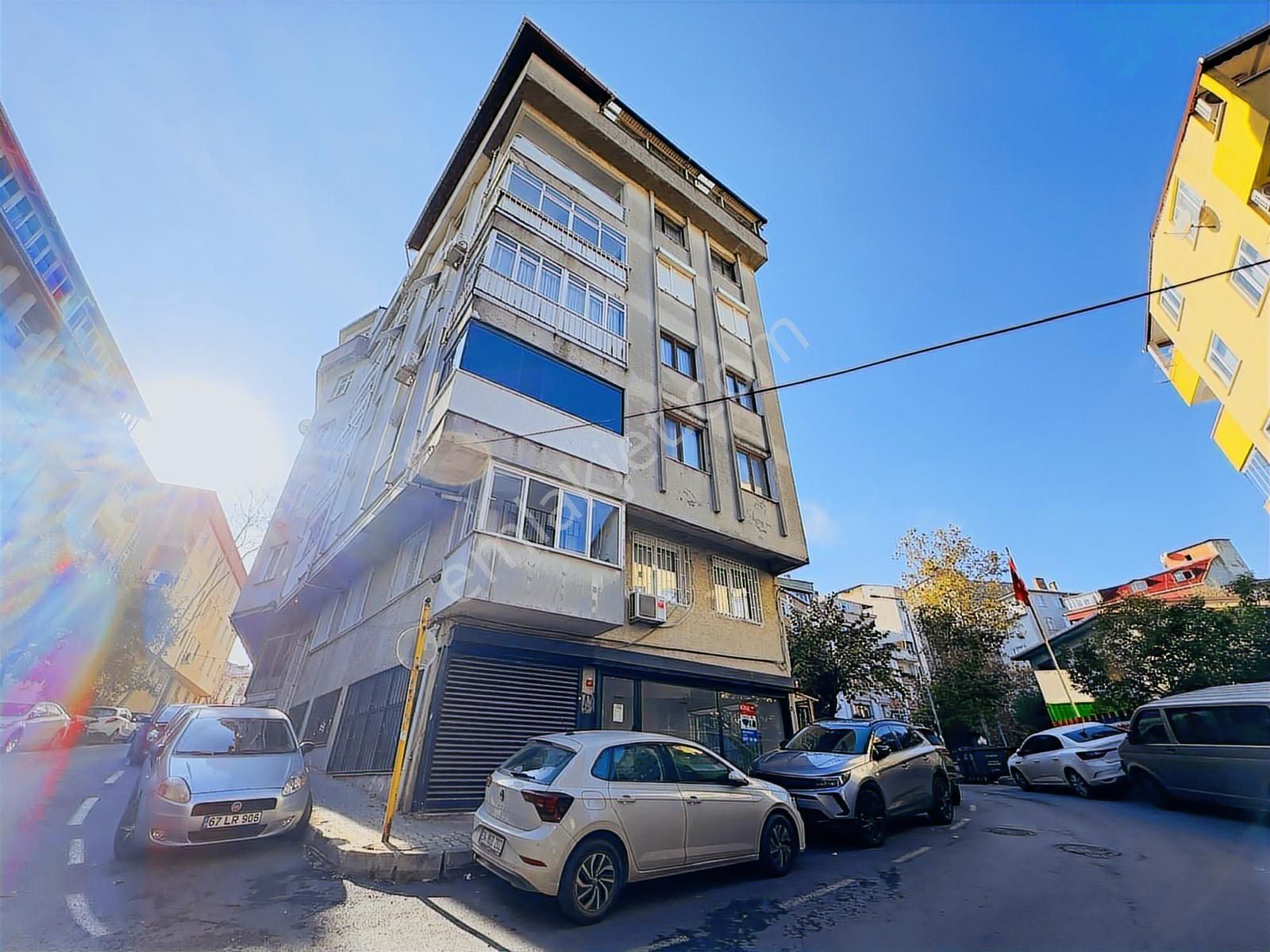 Gülbahar Mahallesi'nde 3 Cephe Depolu 215 M² Kiralık Dükkan - Görsel 28