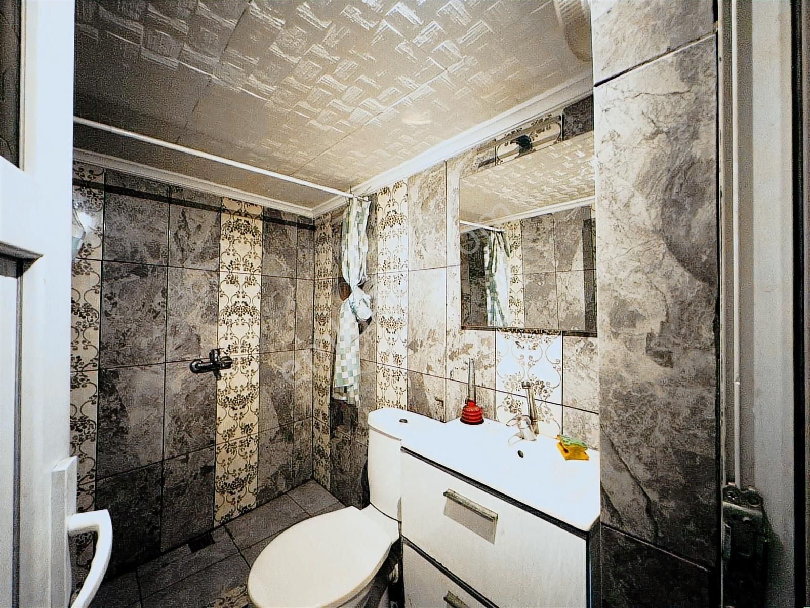 Gülbahar Mahallesi'nde 3 Cephe Depolu 215 M² Kiralık Dükkan - Görsel 7