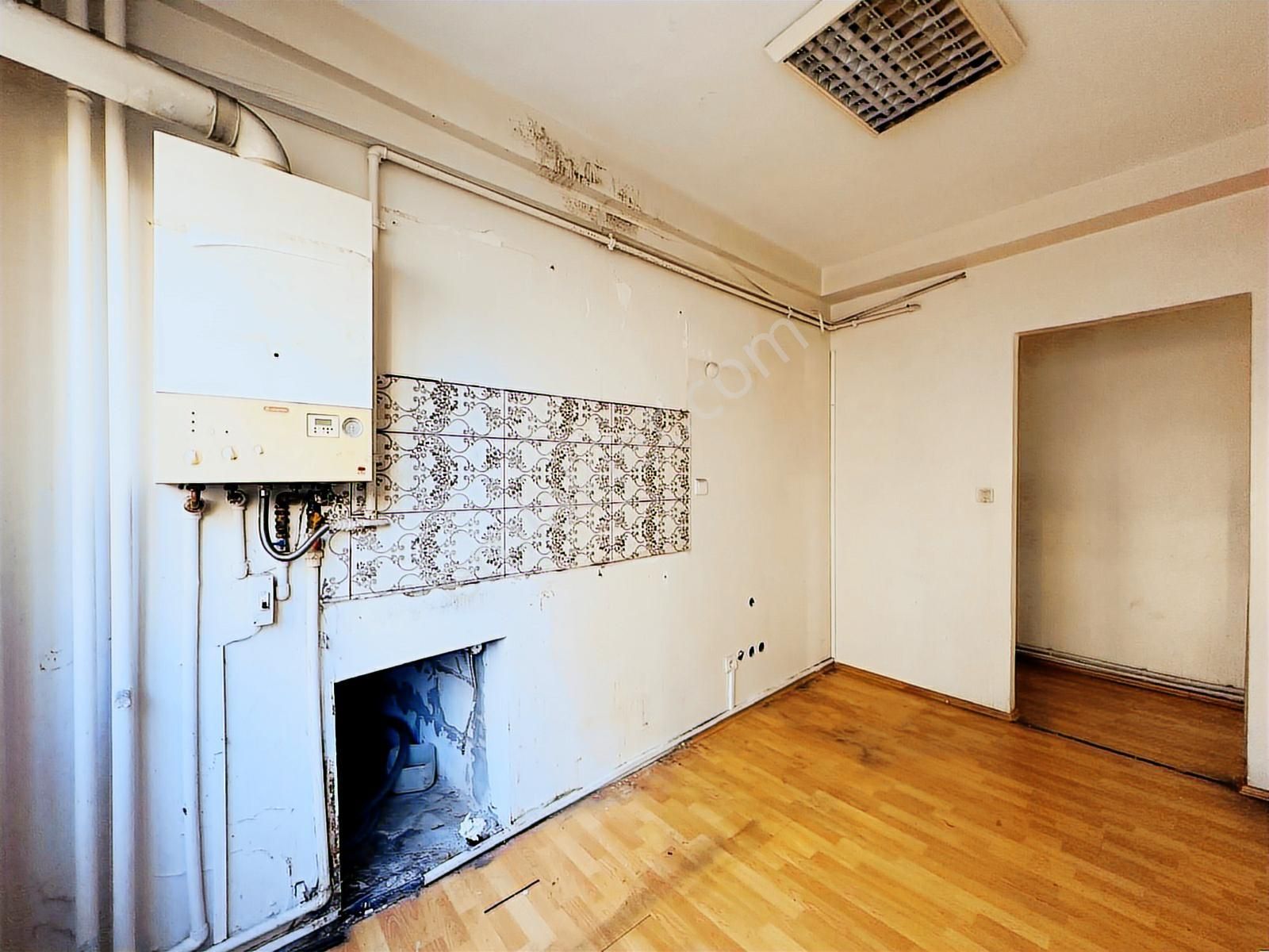 Gülbahar Mahallesi'nde 3 Cephe Depolu 215 M² Kiralık Dükkan - Görsel 23