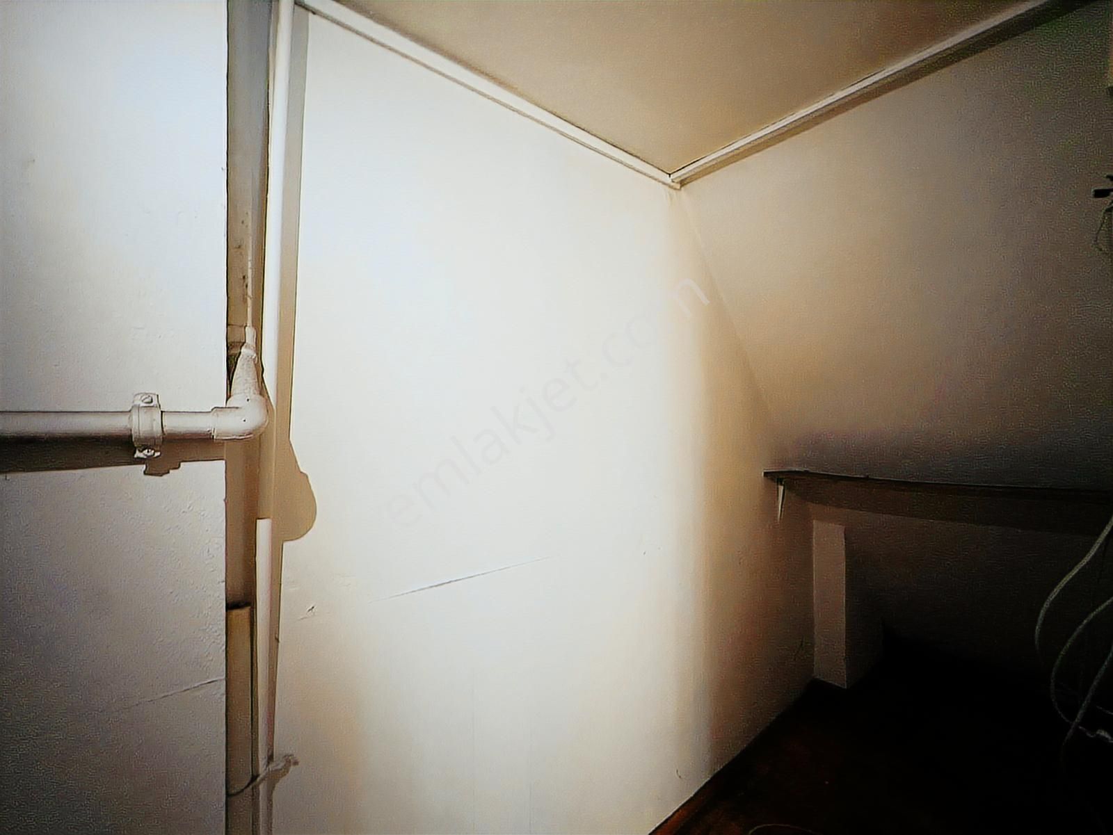 Gülbahar Mahallesi'nde 3 Cephe Depolu 215 M² Kiralık Dükkan - Görsel 11