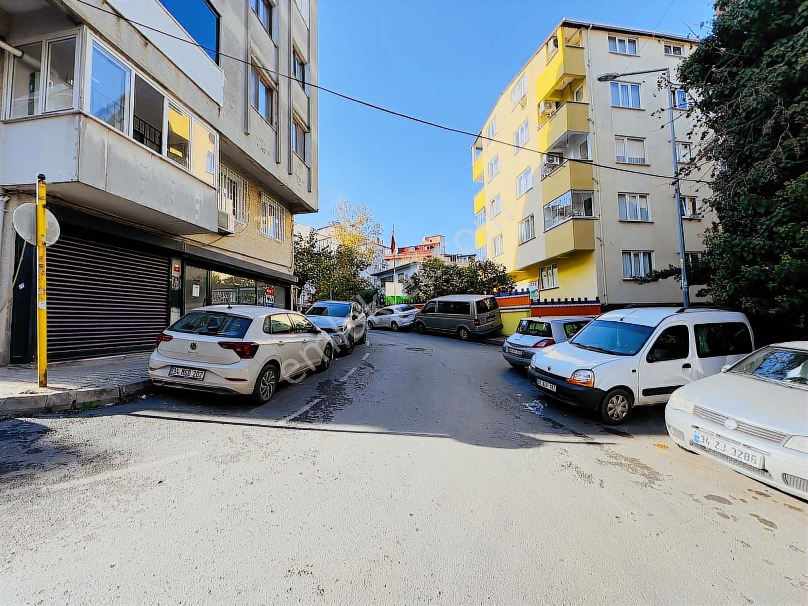 Gülbahar Mahallesi'nde 3 Cephe Depolu 215 M² Kiralık Dükkan - Görsel 30