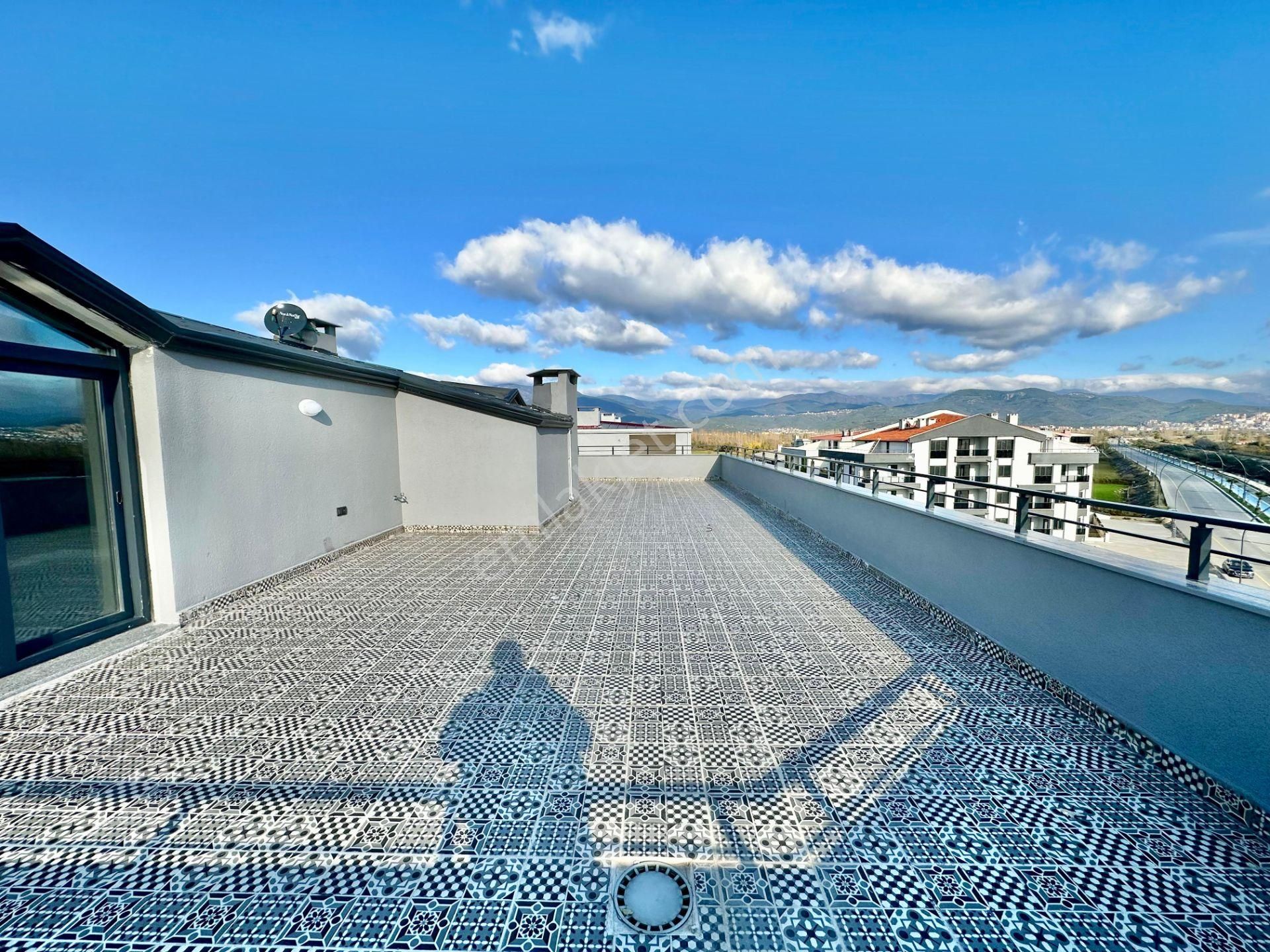 ꧁ay Emlaktan꧂akçay'da Muhteşem Konumlu Denize Manzaralı Satılık 3+1 Teraslı Dublex Daire - Görsel 26