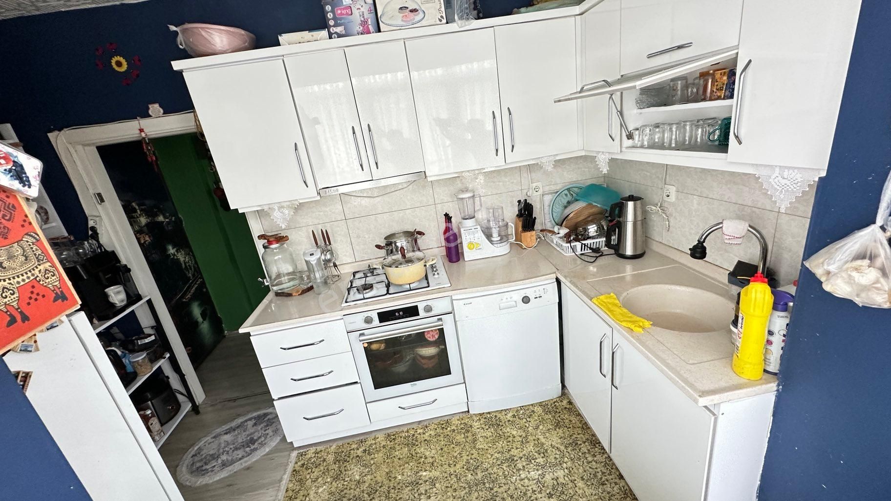 Cantan Emlaktan Akçay'da Denize 150m 2+1 Şık Tasarımlı Merkezi Daire - Görsel 13