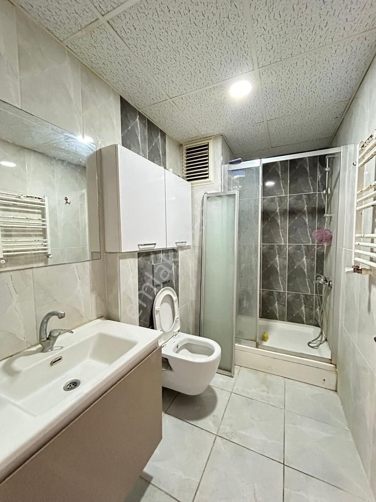 Metrobüse Yürüme Mesafesinde Site İçinde Ultra Lüx 2+1 Kiralık - Görsel 9