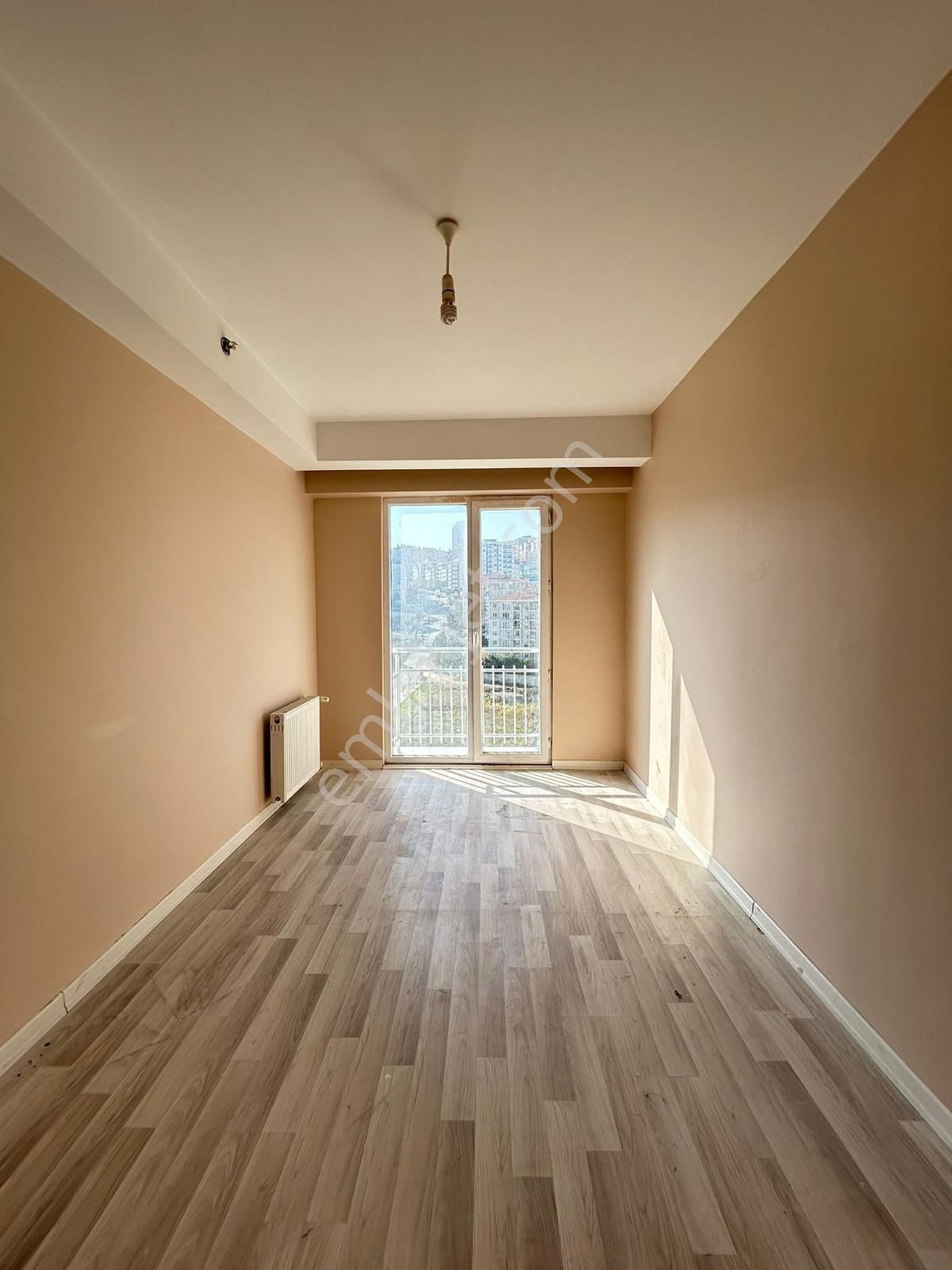 Metrobüse Yürüme Mesafesinde Site İçinde Ultra Lüx 2+1 Kiralık - Görsel 2