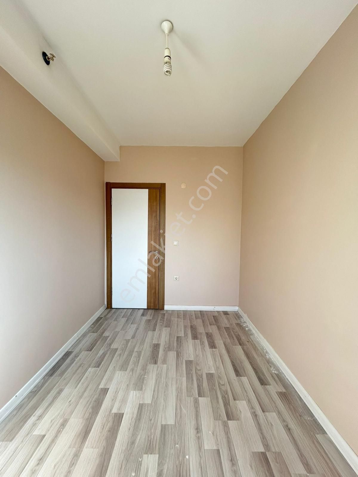 Metrobüse Yürüme Mesafesinde Site İçinde Ultra Lüx 2+1 Kiralık - Görsel 7