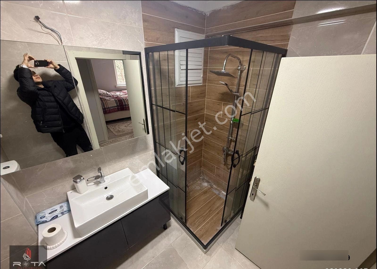 Ayvalı Çarşamba Pazarı İçi 1.kat Bağımsız Salon Lüx Yapılı 3+1 - Görsel 6